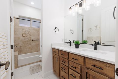 Tiny photo for 3177 E BROKEN ROCK Way, Washington, UT 84780 (MLS # 26-271089)