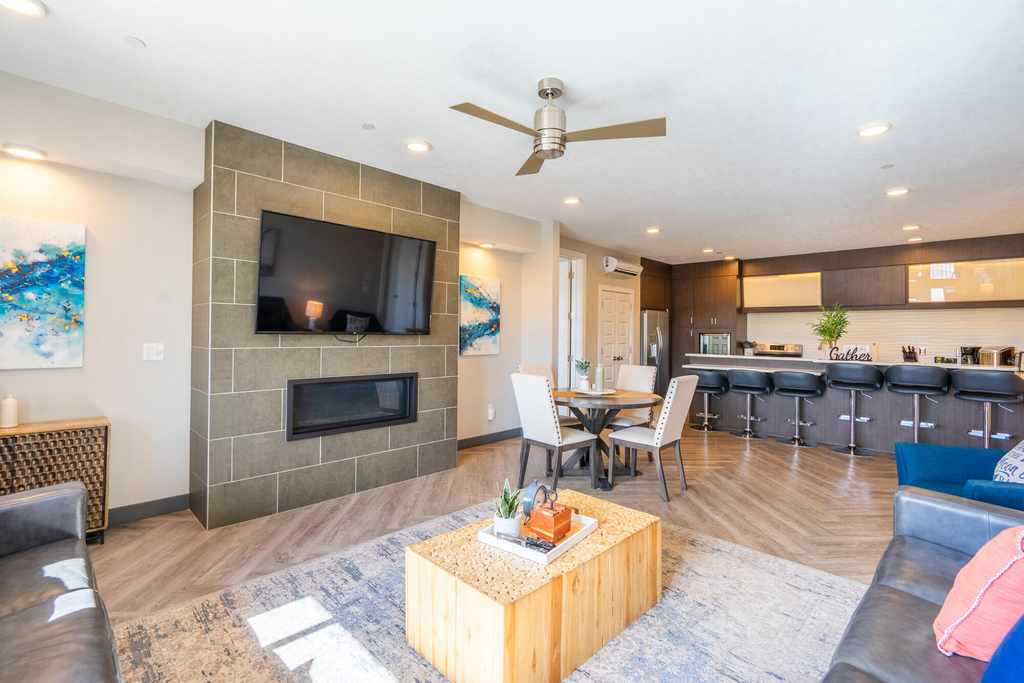 VILLAS AT SAND HOLLOW - Residential