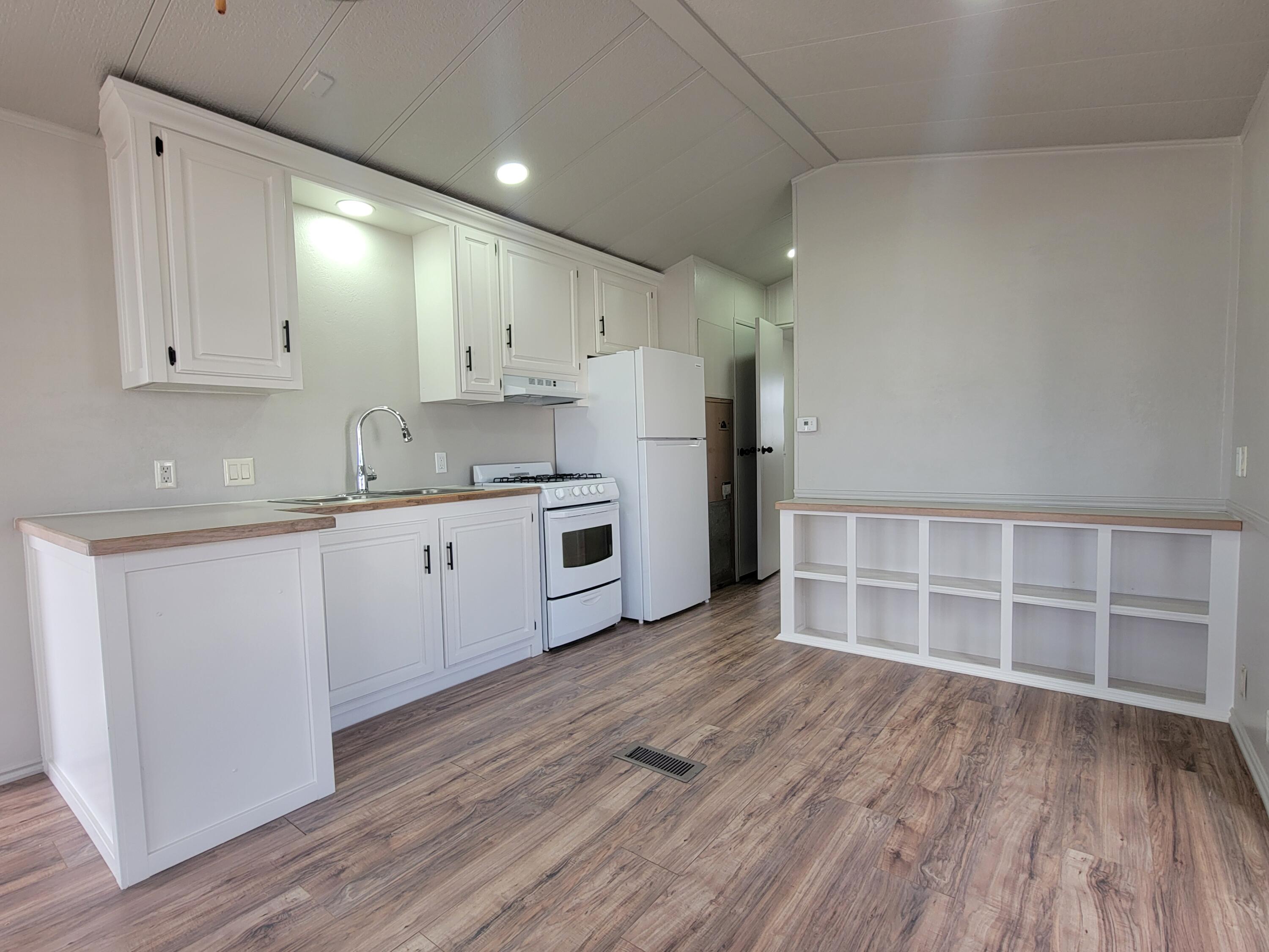 CHEROKEE SPRINGS RV PARK - Residential