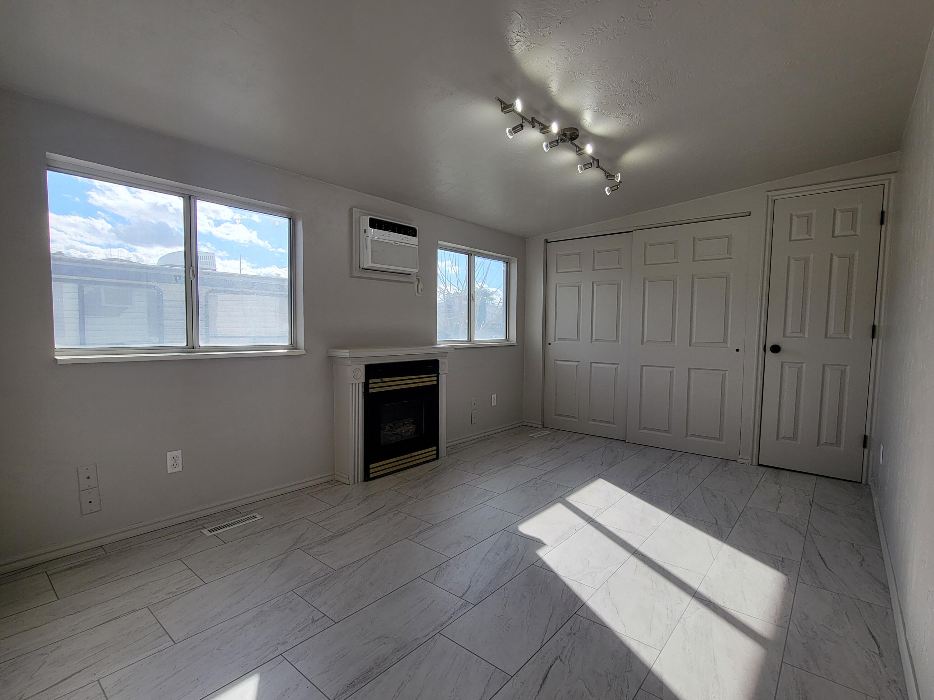 CHEROKEE SPRINGS RV PARK - Residential