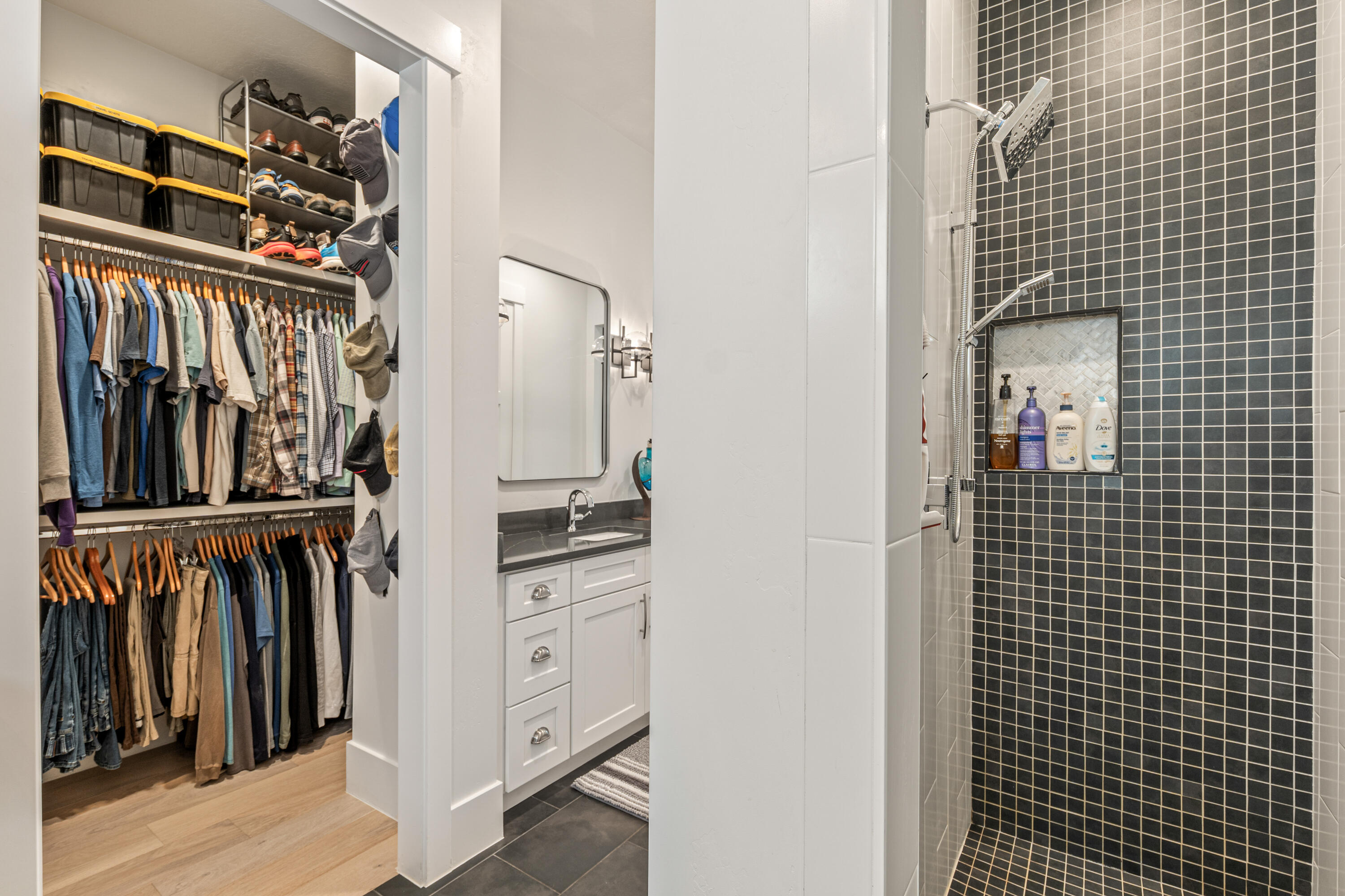 SOUTHERN VISTAS - Residential