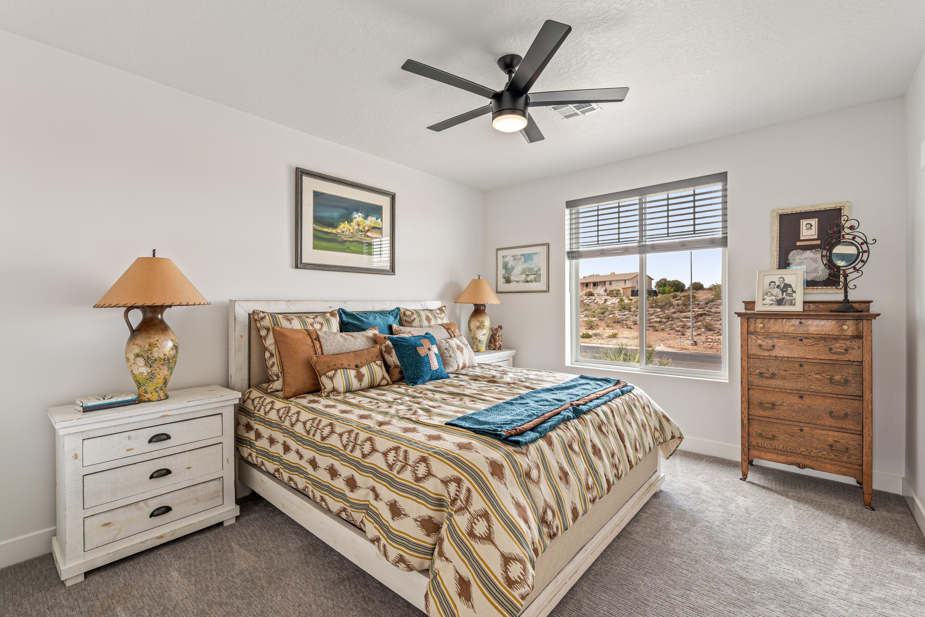 SOUTHERN VISTAS - Residential