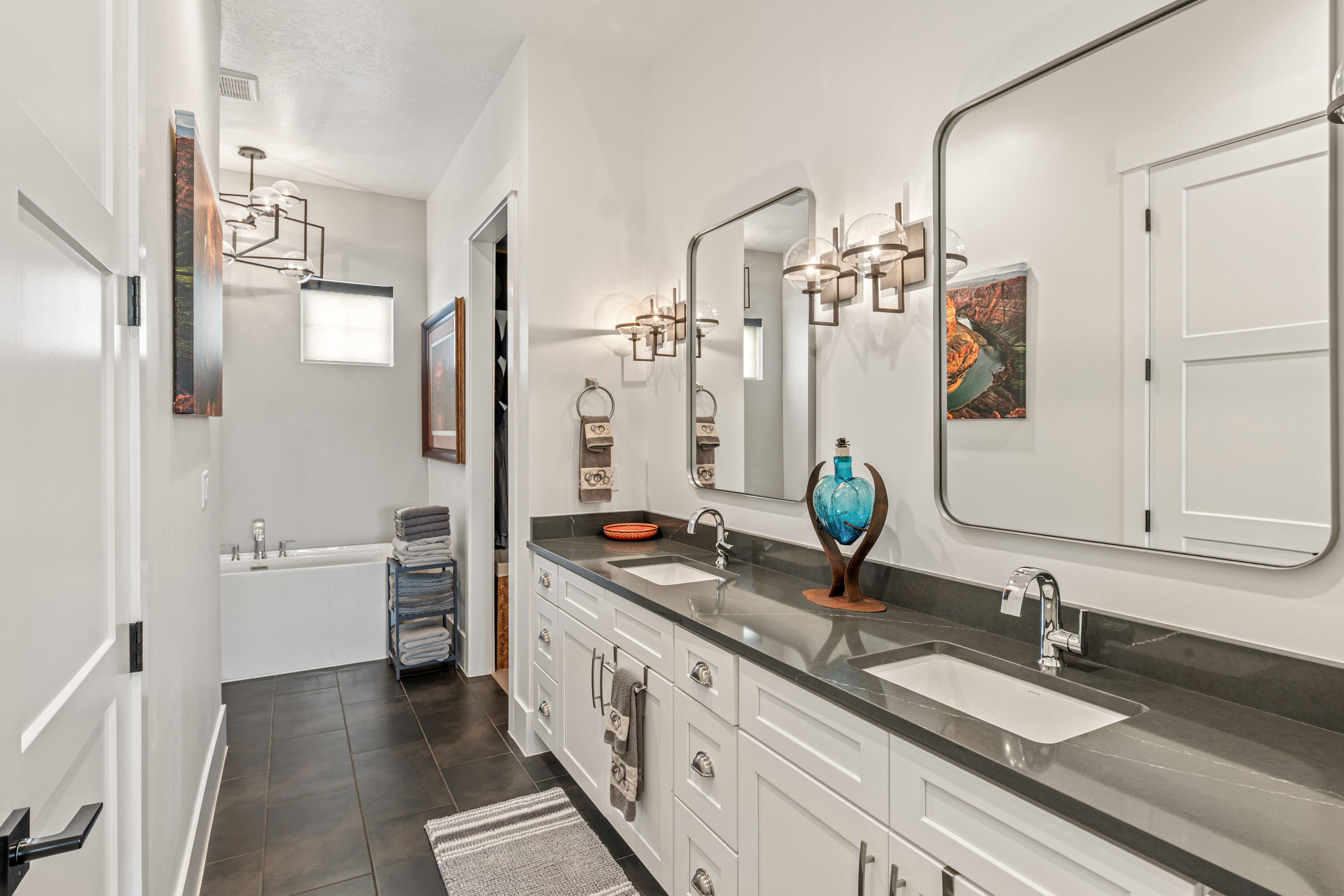 SOUTHERN VISTAS - Residential