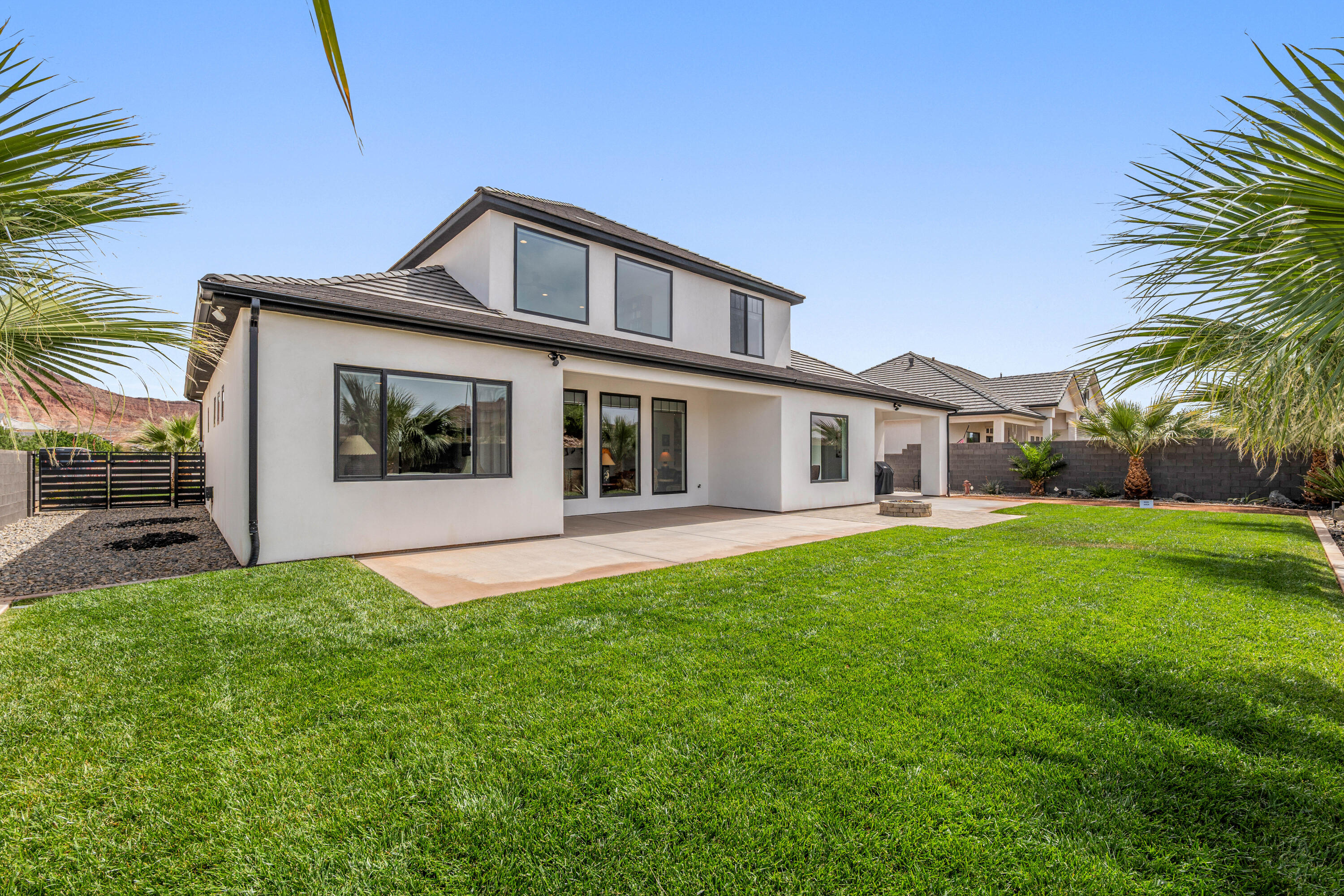 SOUTHERN VISTAS - Residential