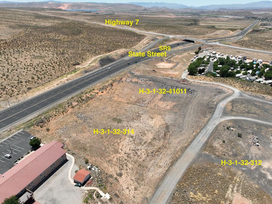 Great location for Retail, Office, Flex, or Mixed Use. Located on SR-9 and close to SR-7 interchange in Hurricane High Growth and Redevelopment Area. This area has some of the highest ADT in Southern Utah.