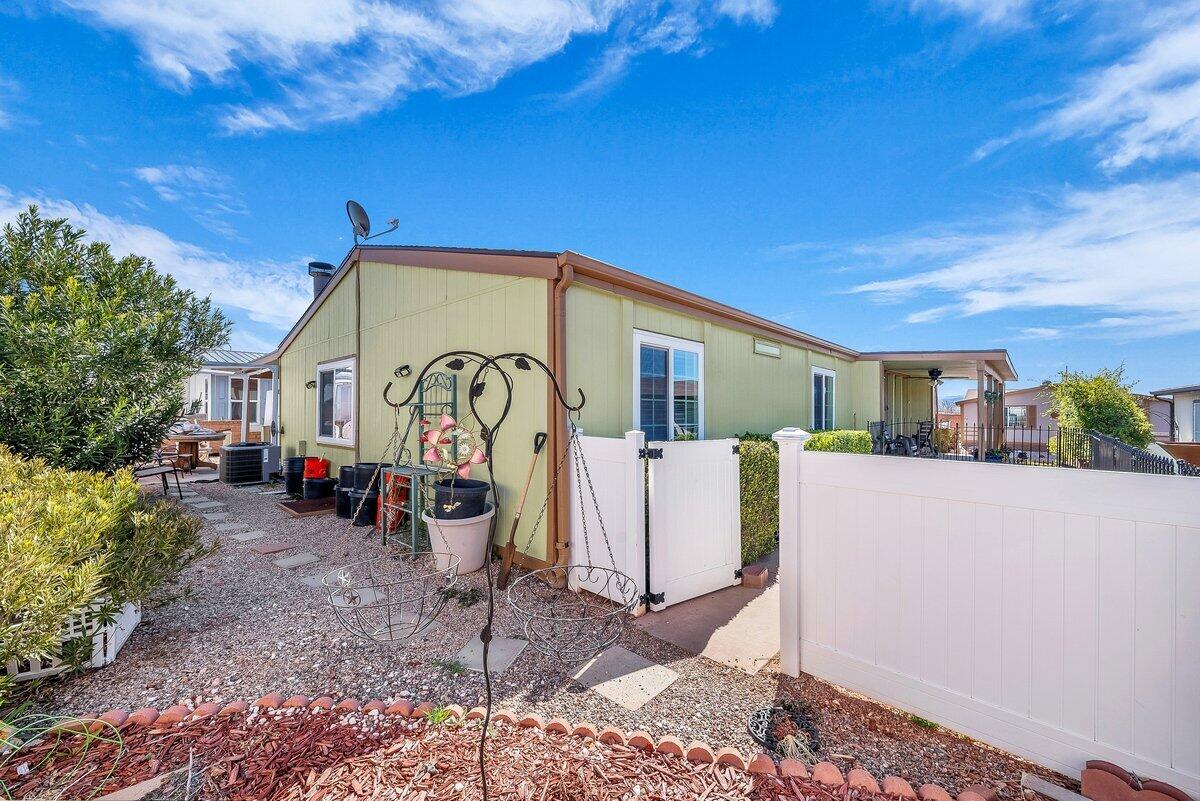 RAINBOW RIDGE MOBILE HOME PARK - Residential