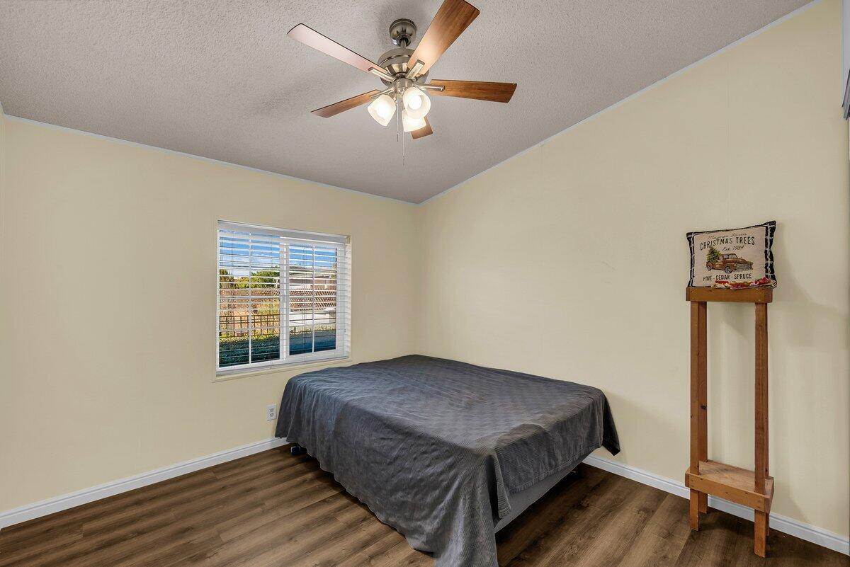 RAINBOW RIDGE MOBILE HOME PARK - Residential