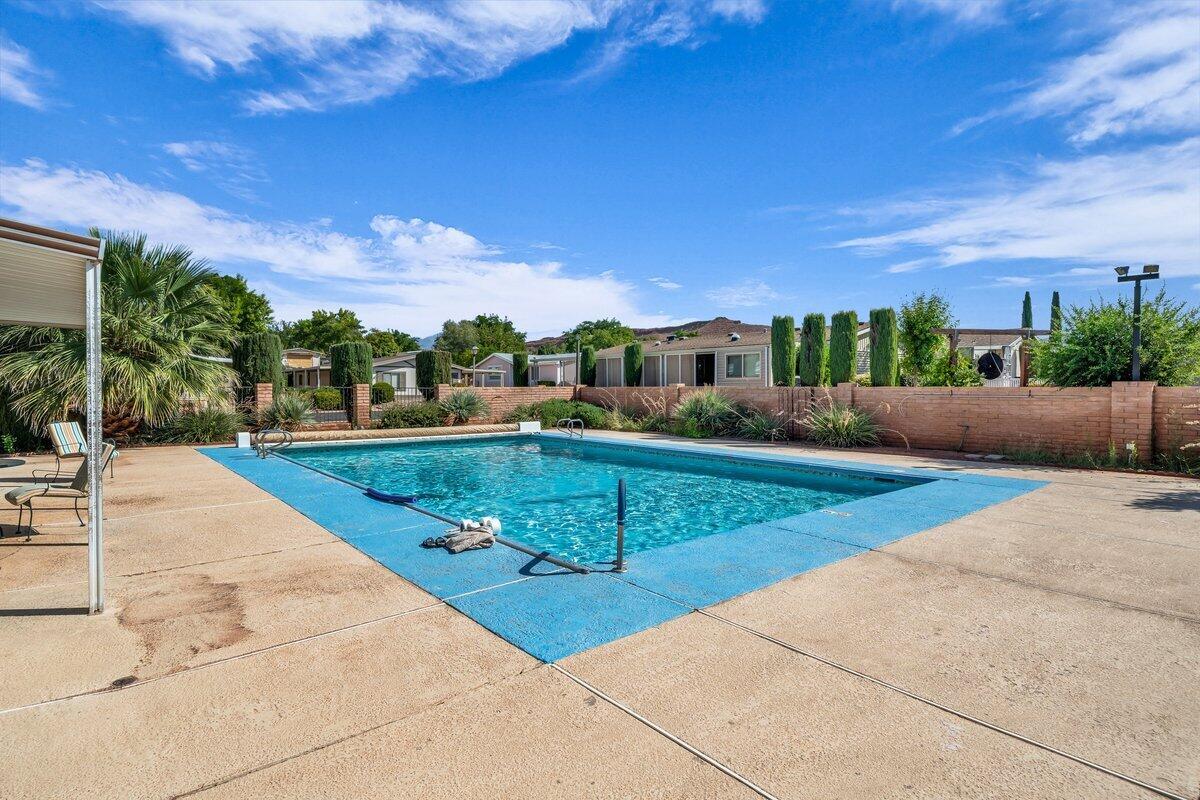 RAINBOW RIDGE MOBILE HOME PARK - Residential