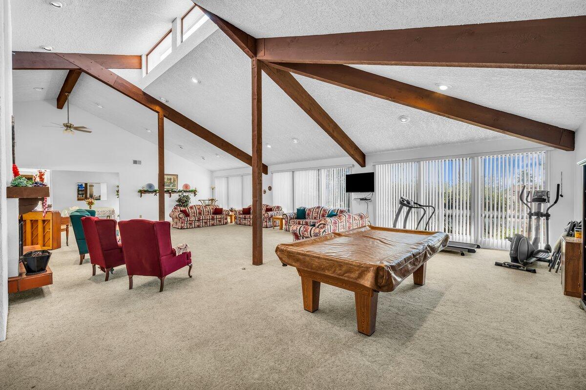 RAINBOW RIDGE MOBILE HOME PARK - Residential