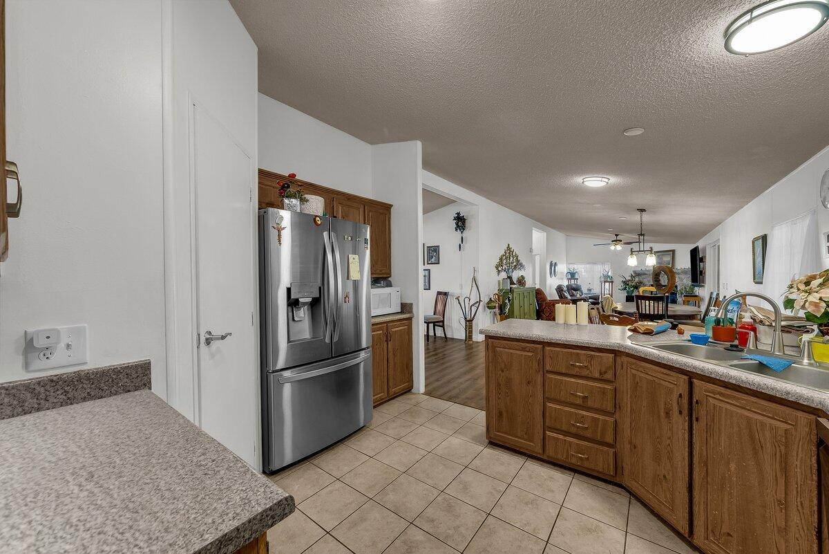 RAINBOW RIDGE MOBILE HOME PARK - Residential