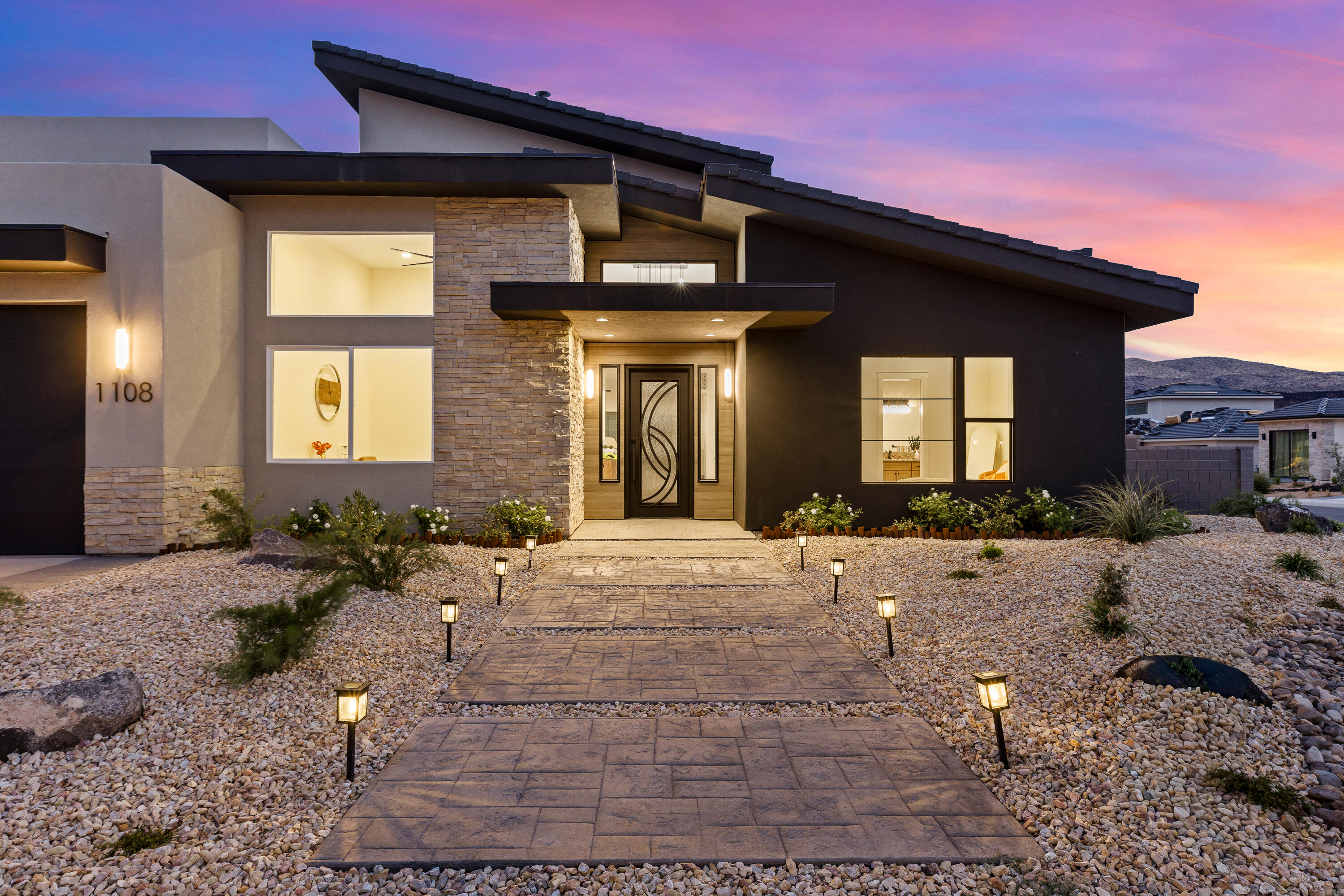 FALCON RIDGE - Residential