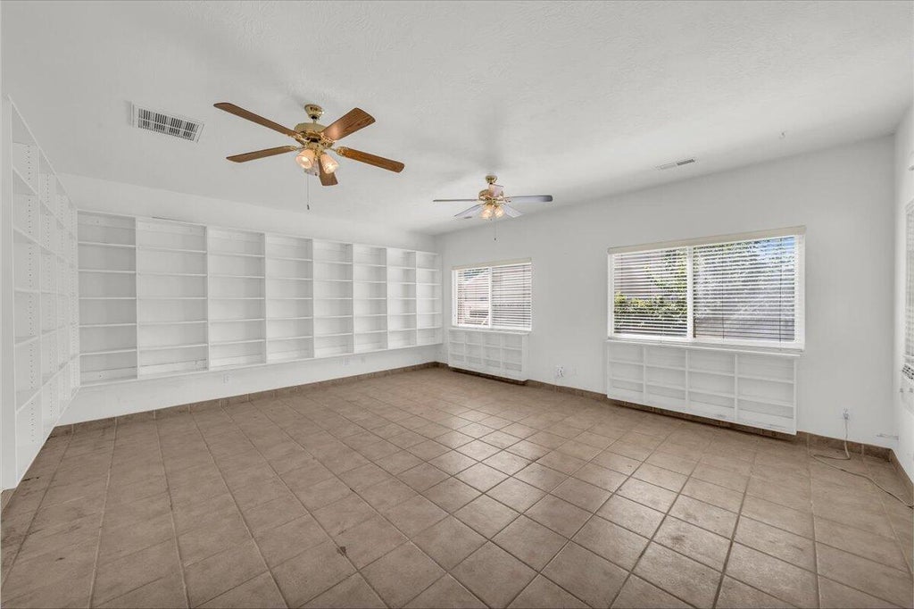 Photo of 3167 CANYON VIEW DR, Santa Clara, UT 84765 (MLS # 26-273022)