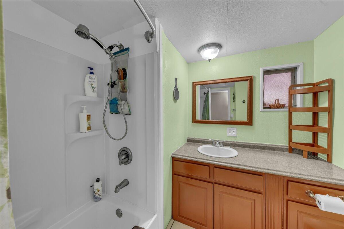 HURRICANE TOWNSITE - Residential