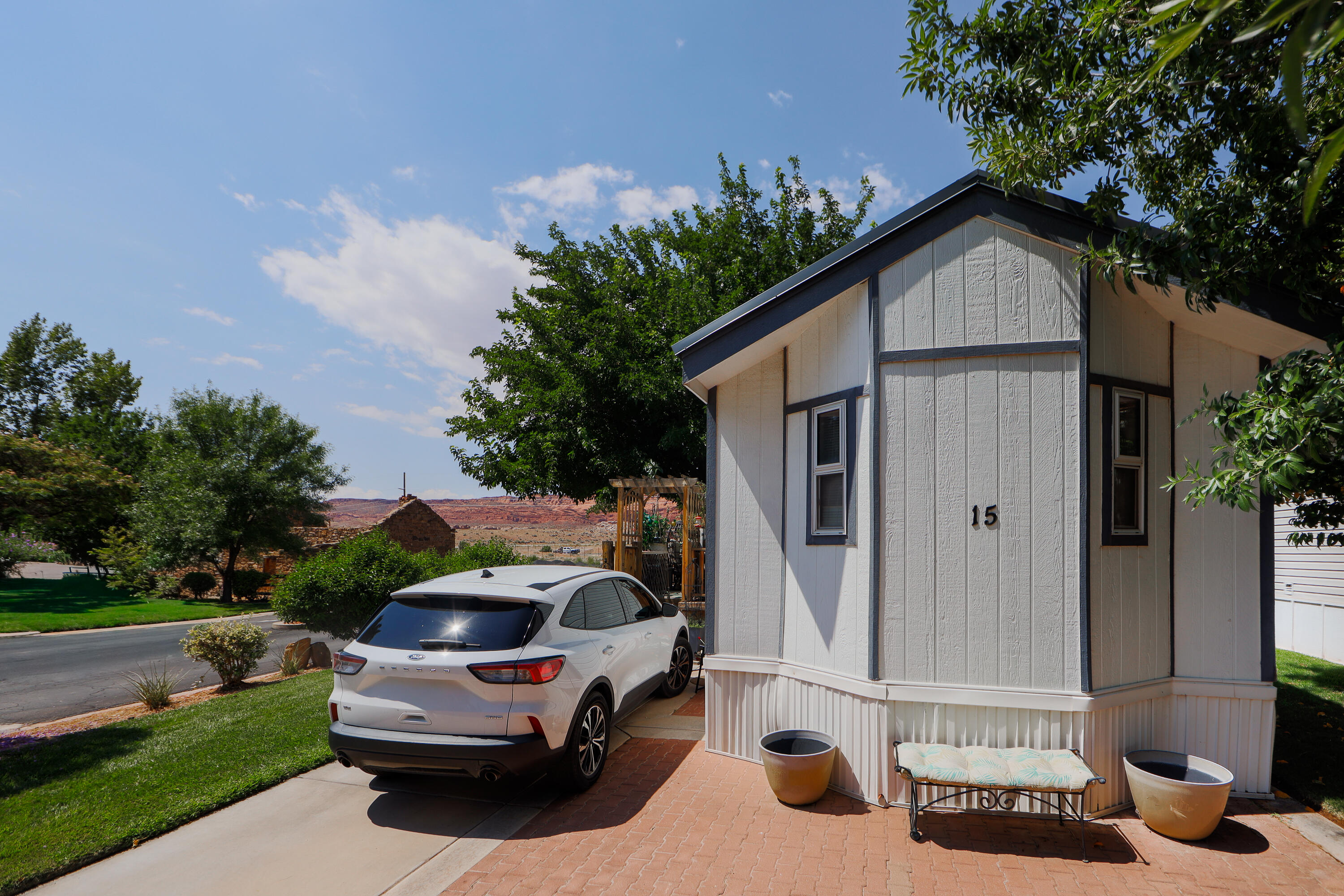 HARRISBURG LAKESIDE ESTATES - Residential