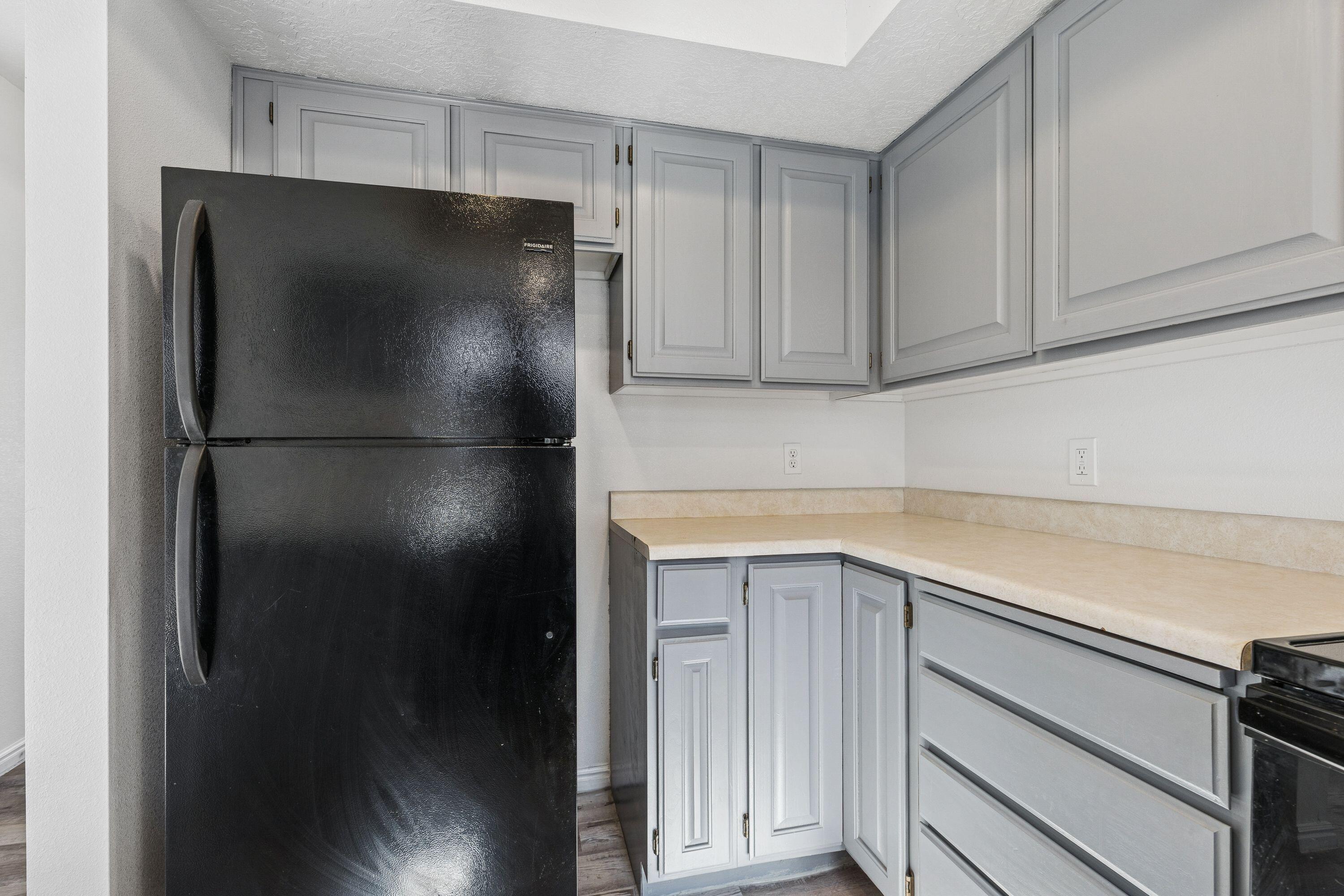 SPANISH PALMS TOWNHOMES - Residential