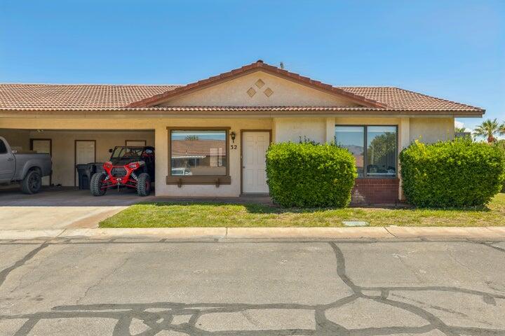 SPANISH PALMS TOWNHOMES - Residential