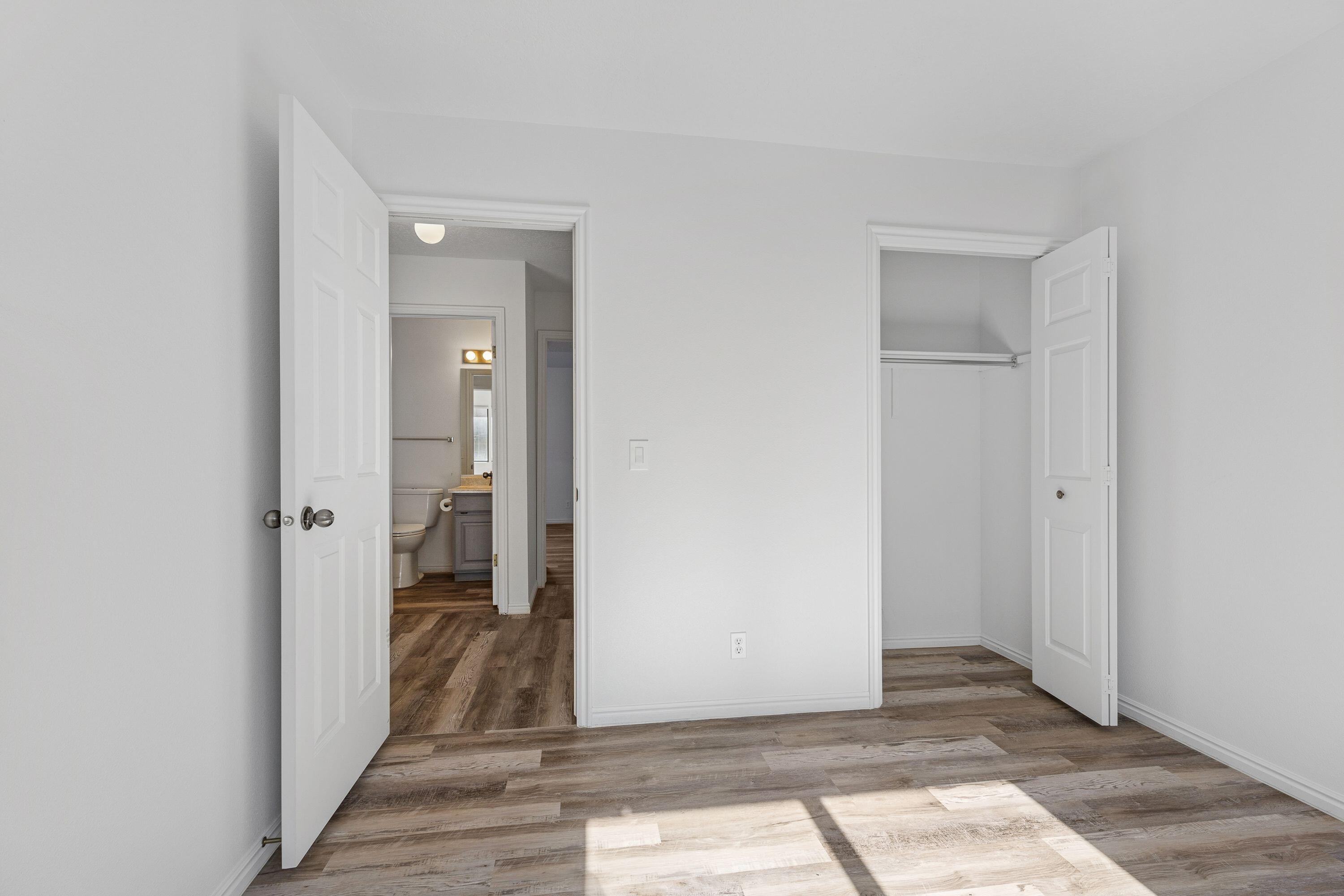 SPANISH PALMS TOWNHOMES - Residential