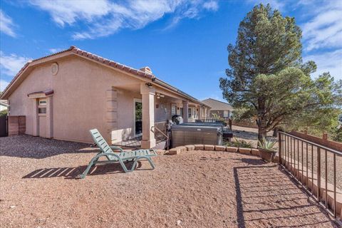 Tiny photo for 665 N Dusk DR, Saint George, UT 84770 (MLS # 25-266159)