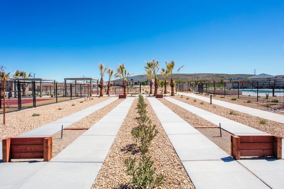 VILLAS AT SUN RIVER - Residential