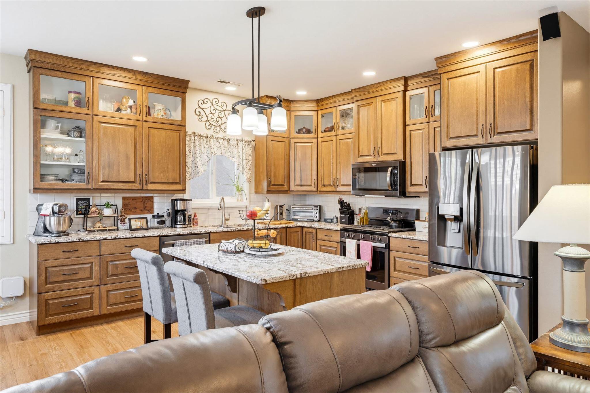 SPRINGFIELD TH - Residential
