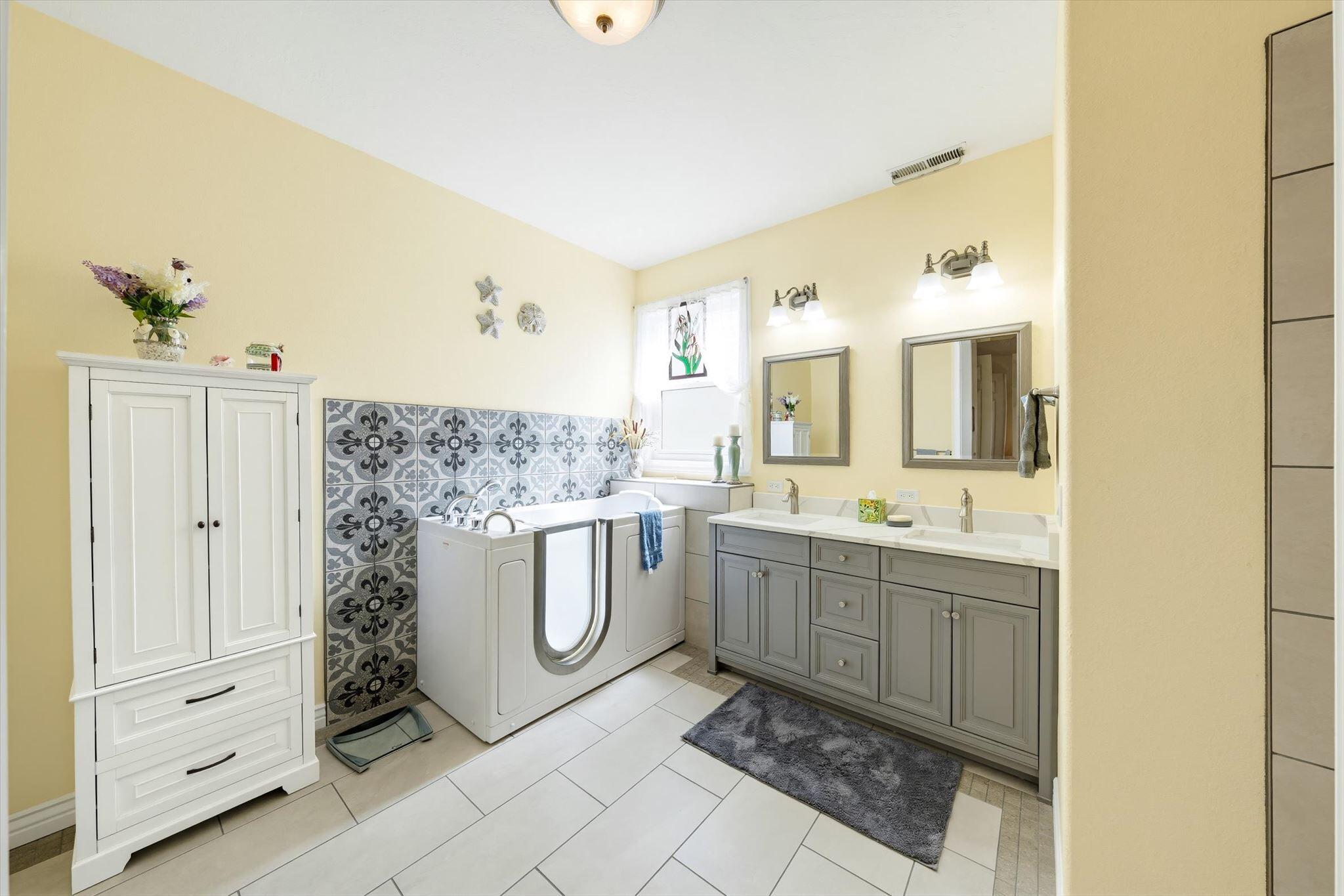 SPRINGFIELD TH - Residential