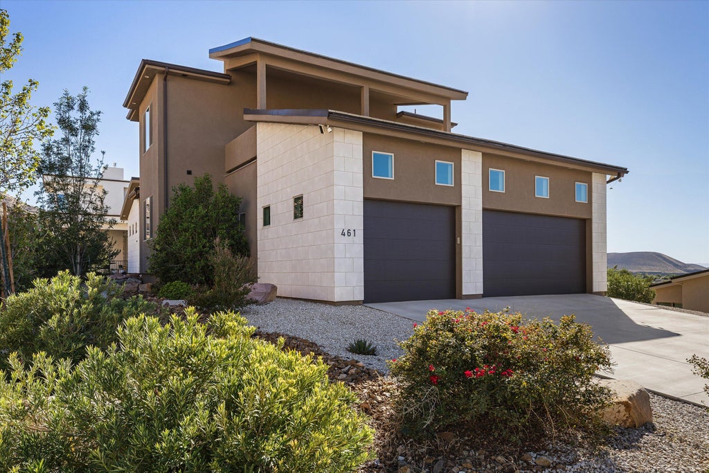 Photo of 461 N 250 E, La Verkin, UT 84745 (MLS # 26-276797)