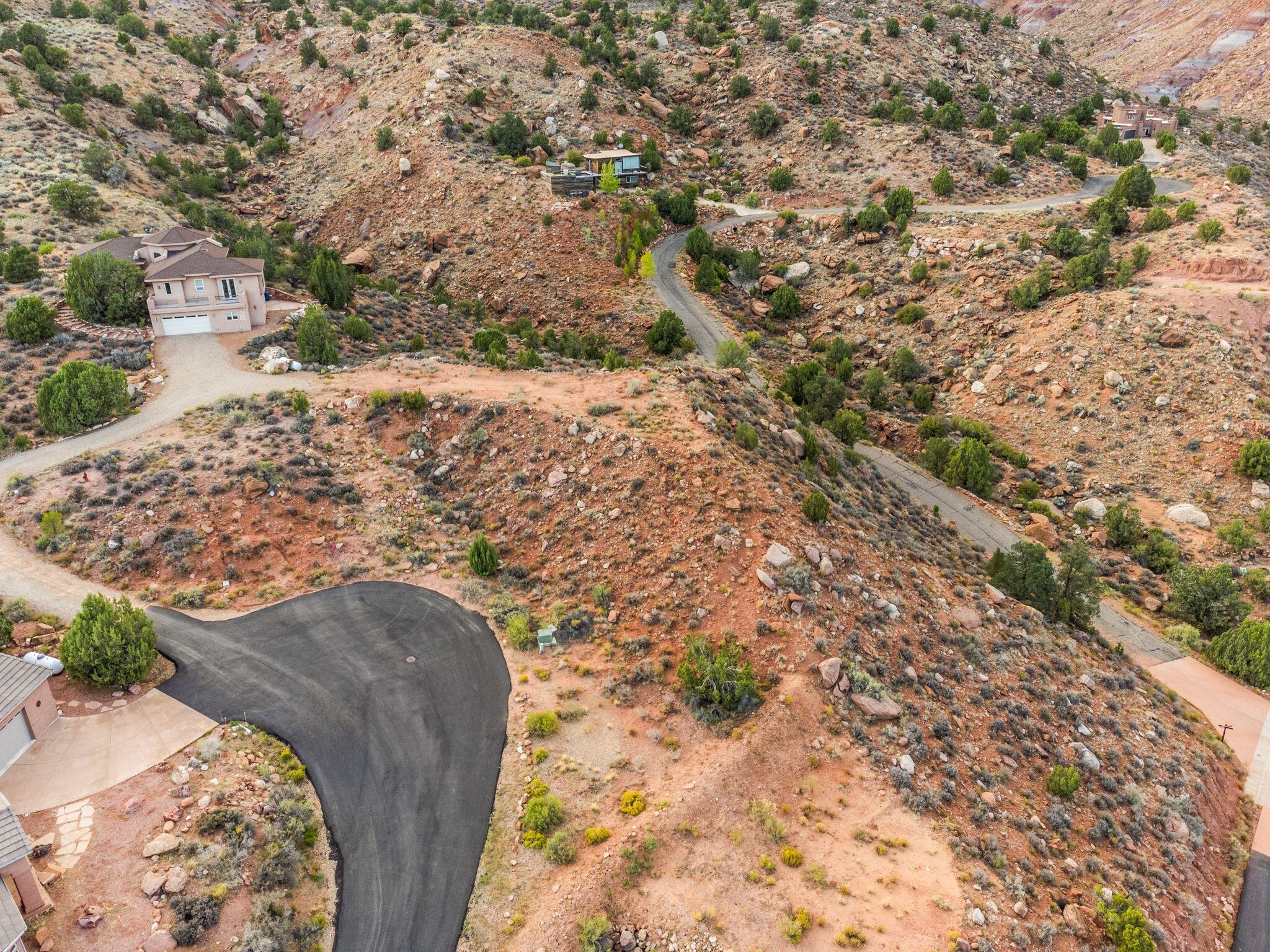 KINESAVA RESIDENTIAL - Land