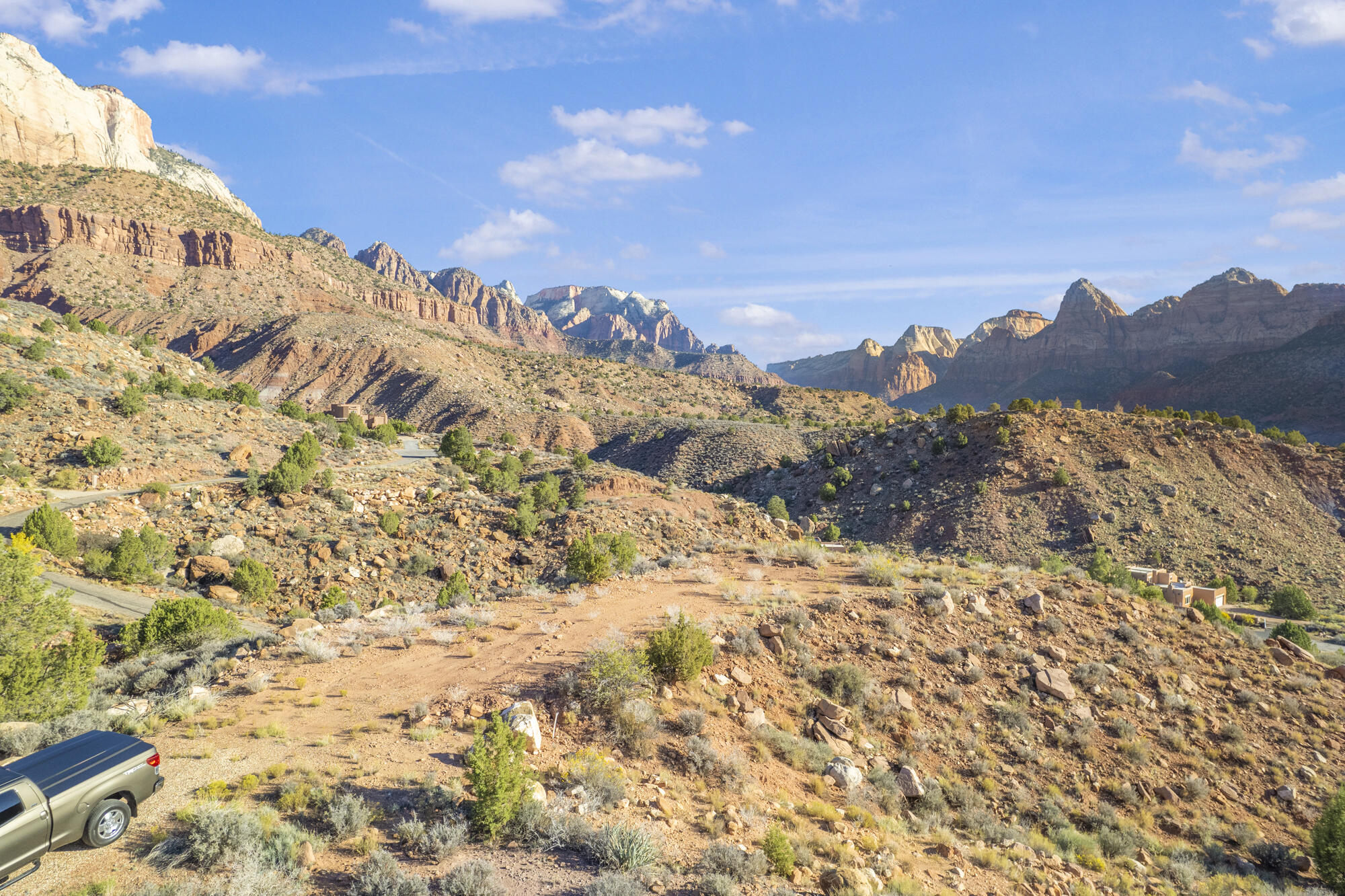 KINESAVA RESIDENTIAL - Land