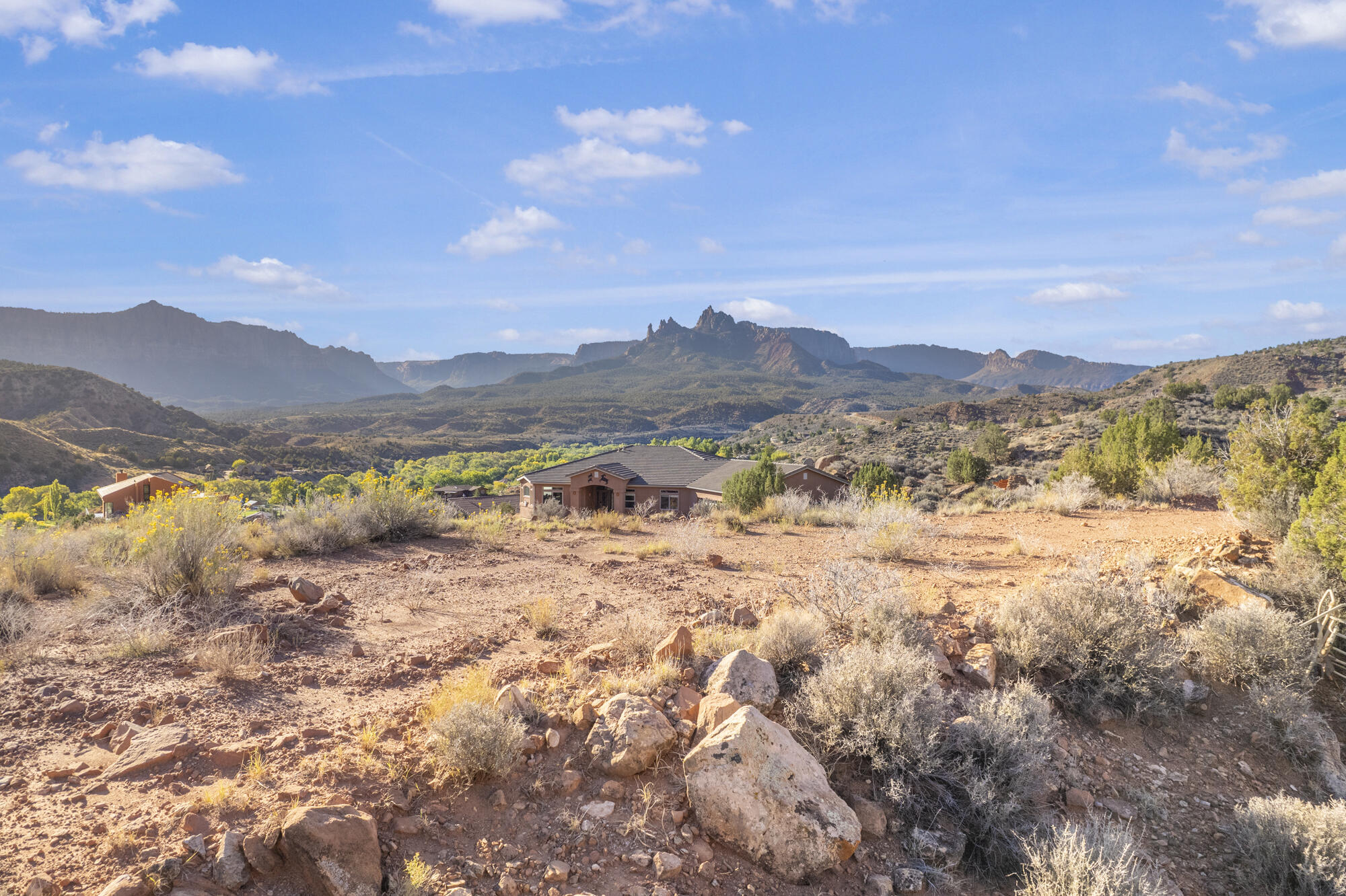 KINESAVA RESIDENTIAL - Land