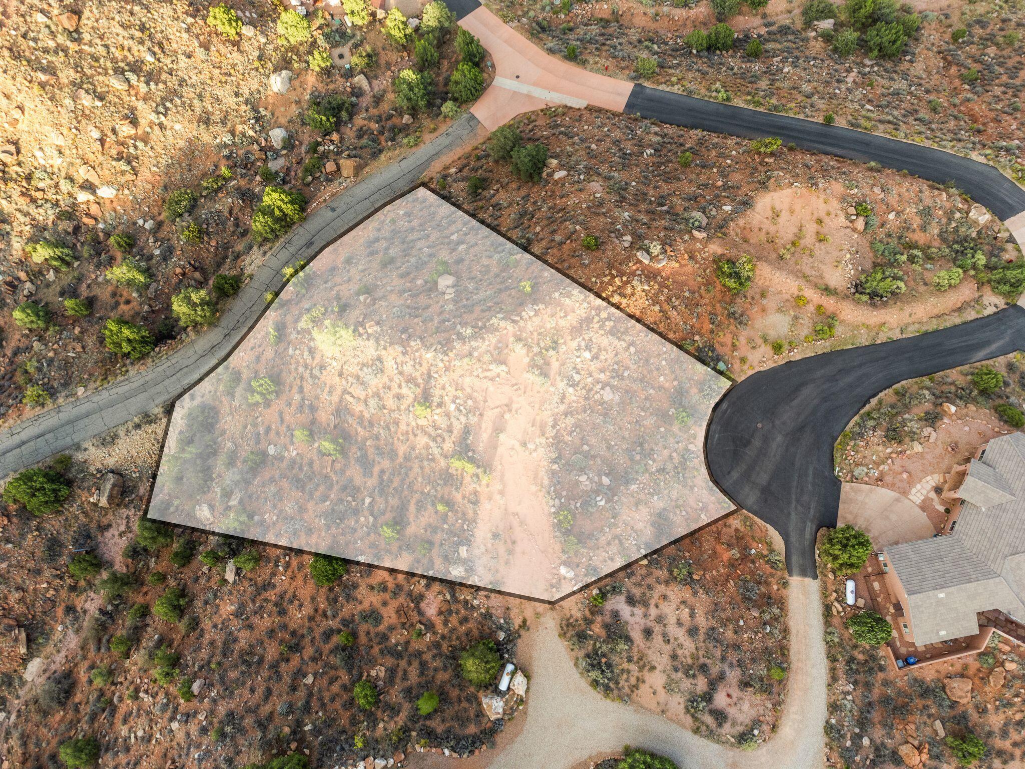 KINESAVA RESIDENTIAL - Land