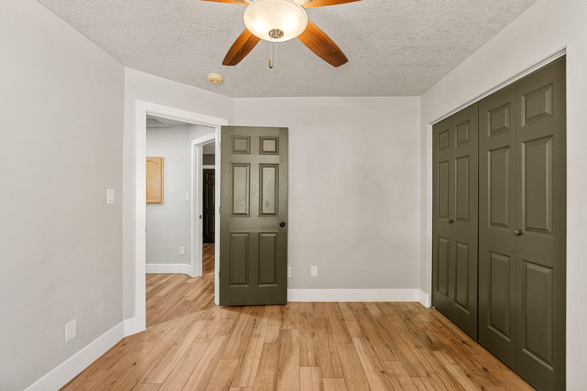 TOQUERVILLE TOWNSITE - Residential