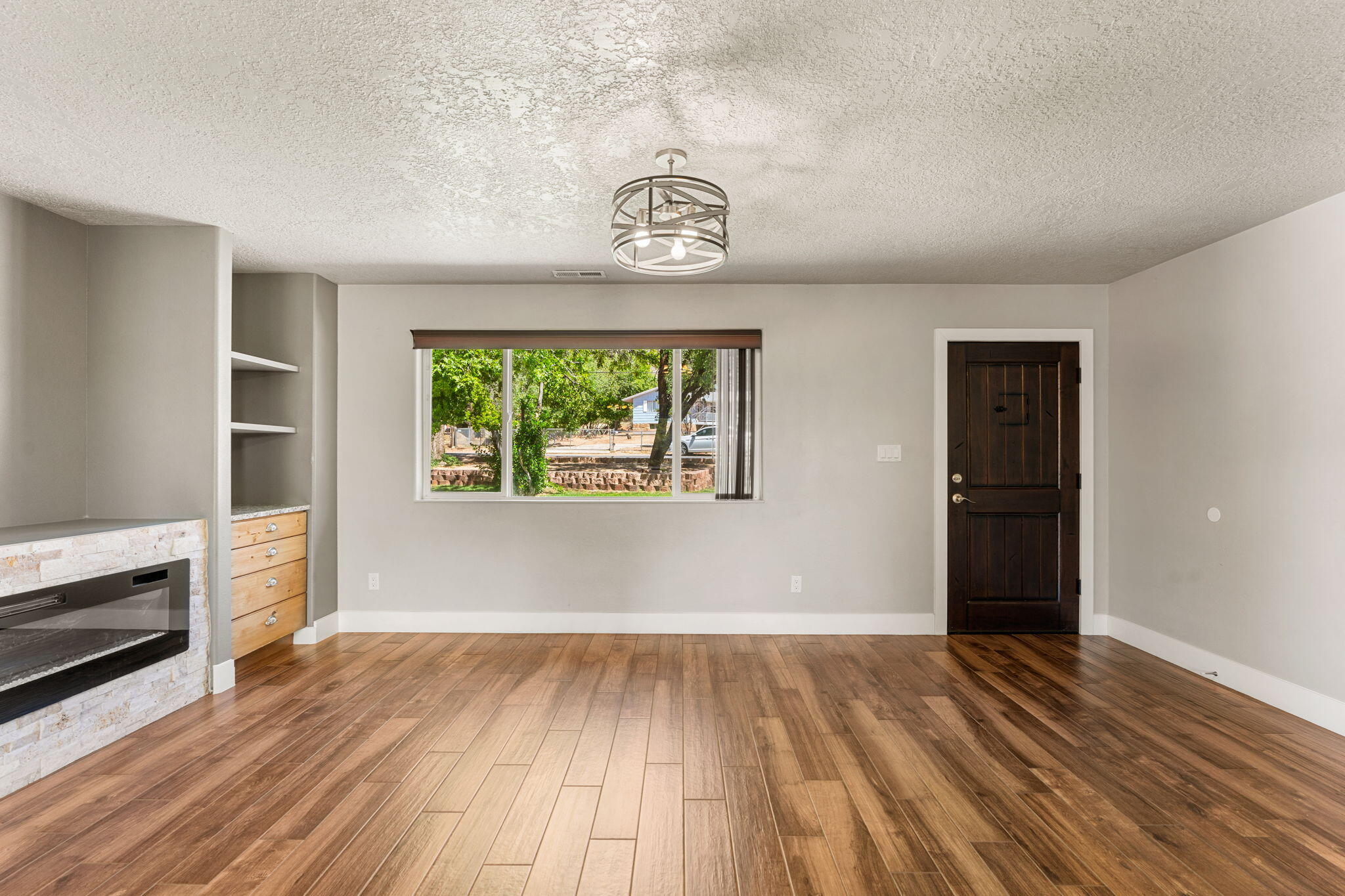 TOQUERVILLE TOWNSITE - Residential