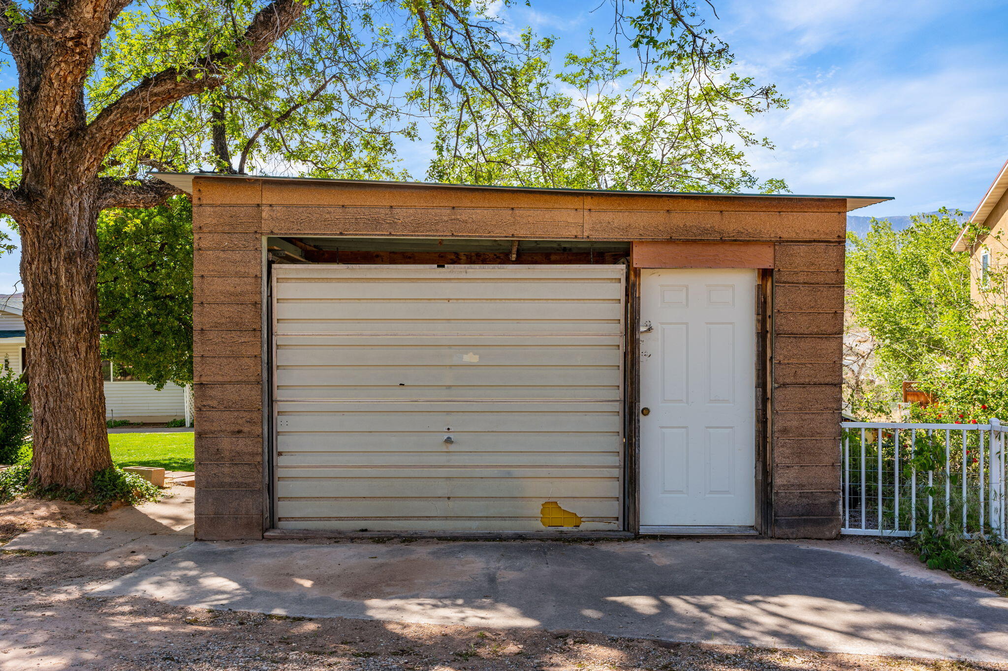 TOQUERVILLE TOWNSITE - Residential