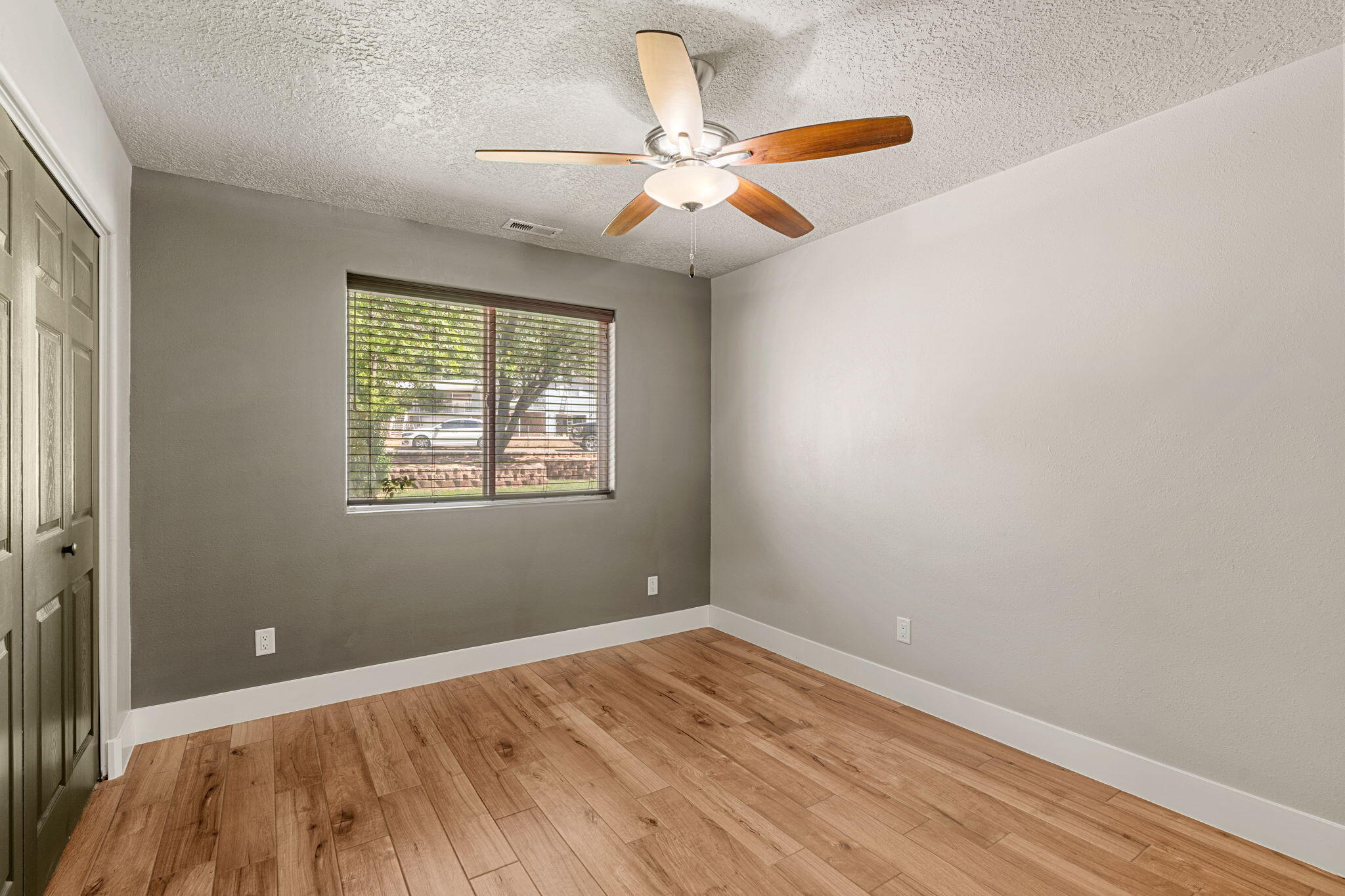 TOQUERVILLE TOWNSITE - Residential