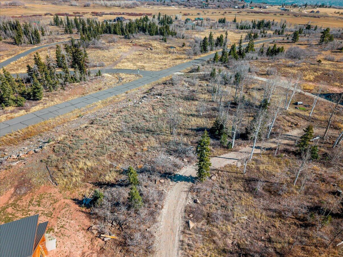 WHISPERING PINES SUB - Land