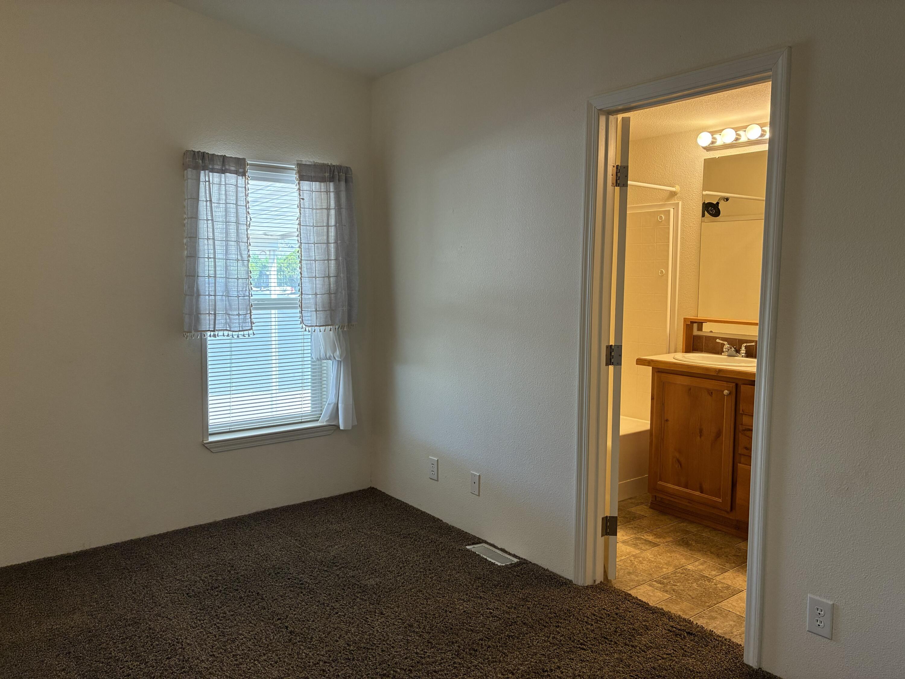 LAVA BLUFF MOBILE HOME PARK - Residential