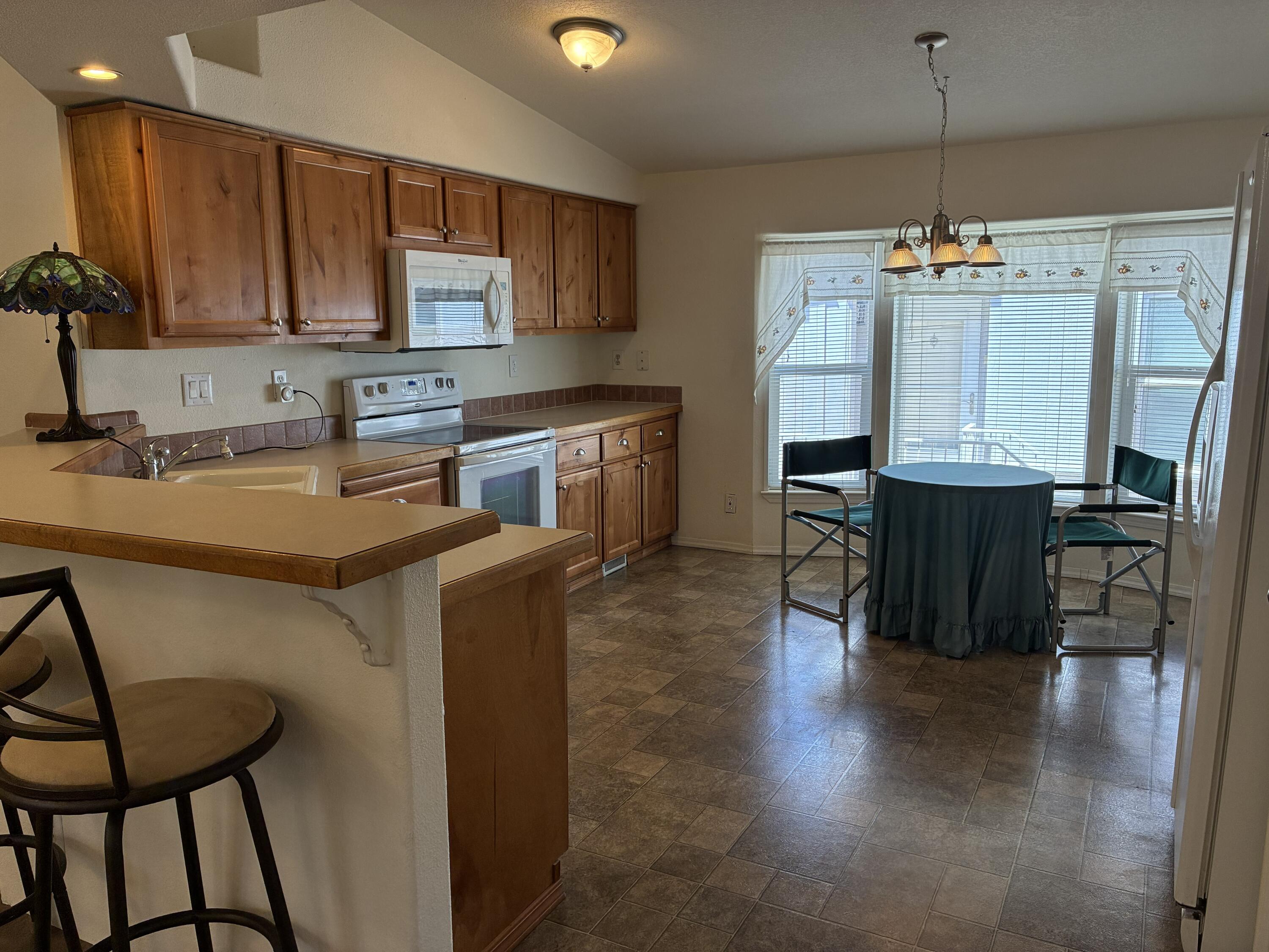 LAVA BLUFF MOBILE HOME PARK - Residential