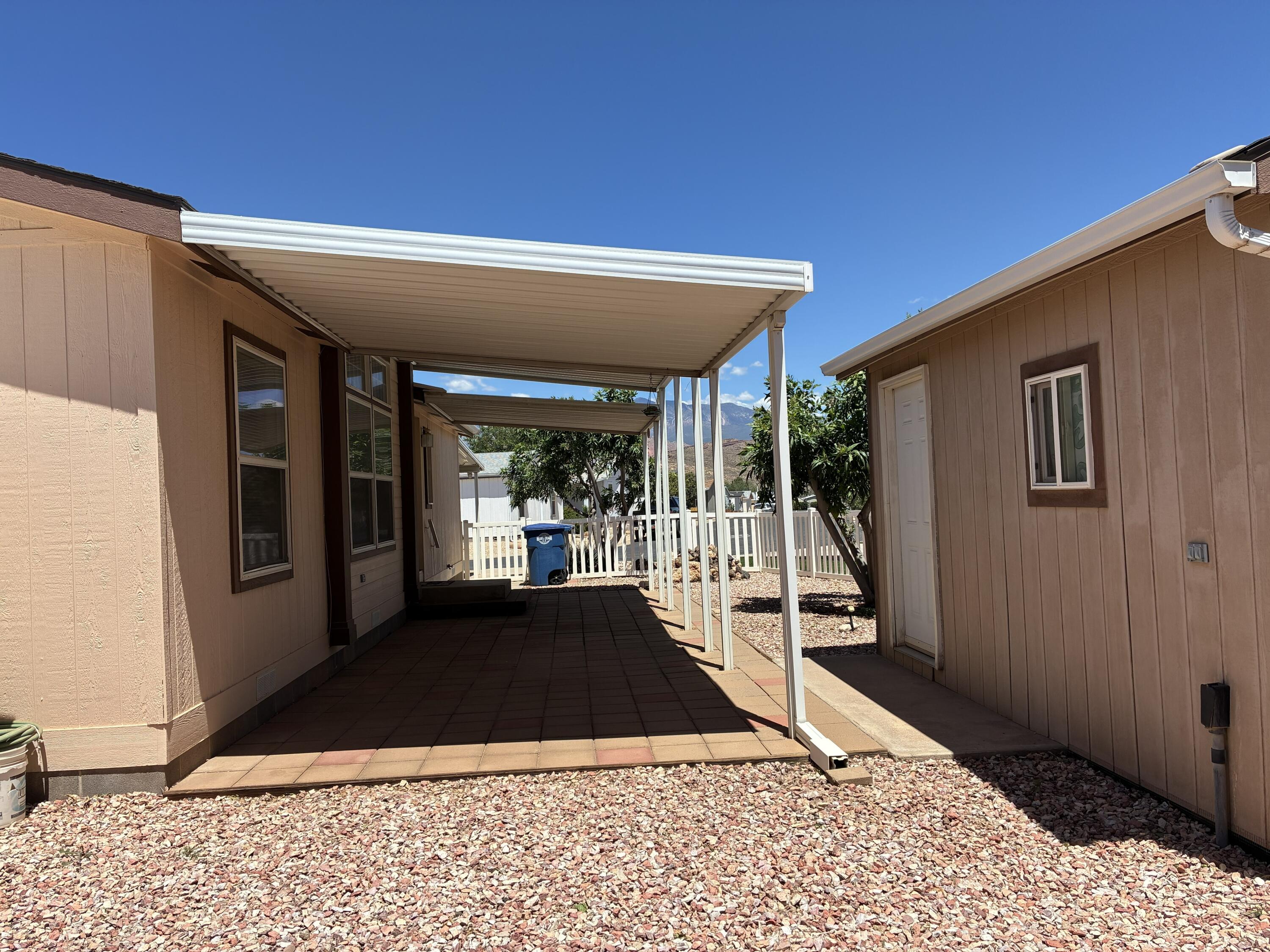 LAVA BLUFF MOBILE HOME PARK - Residential