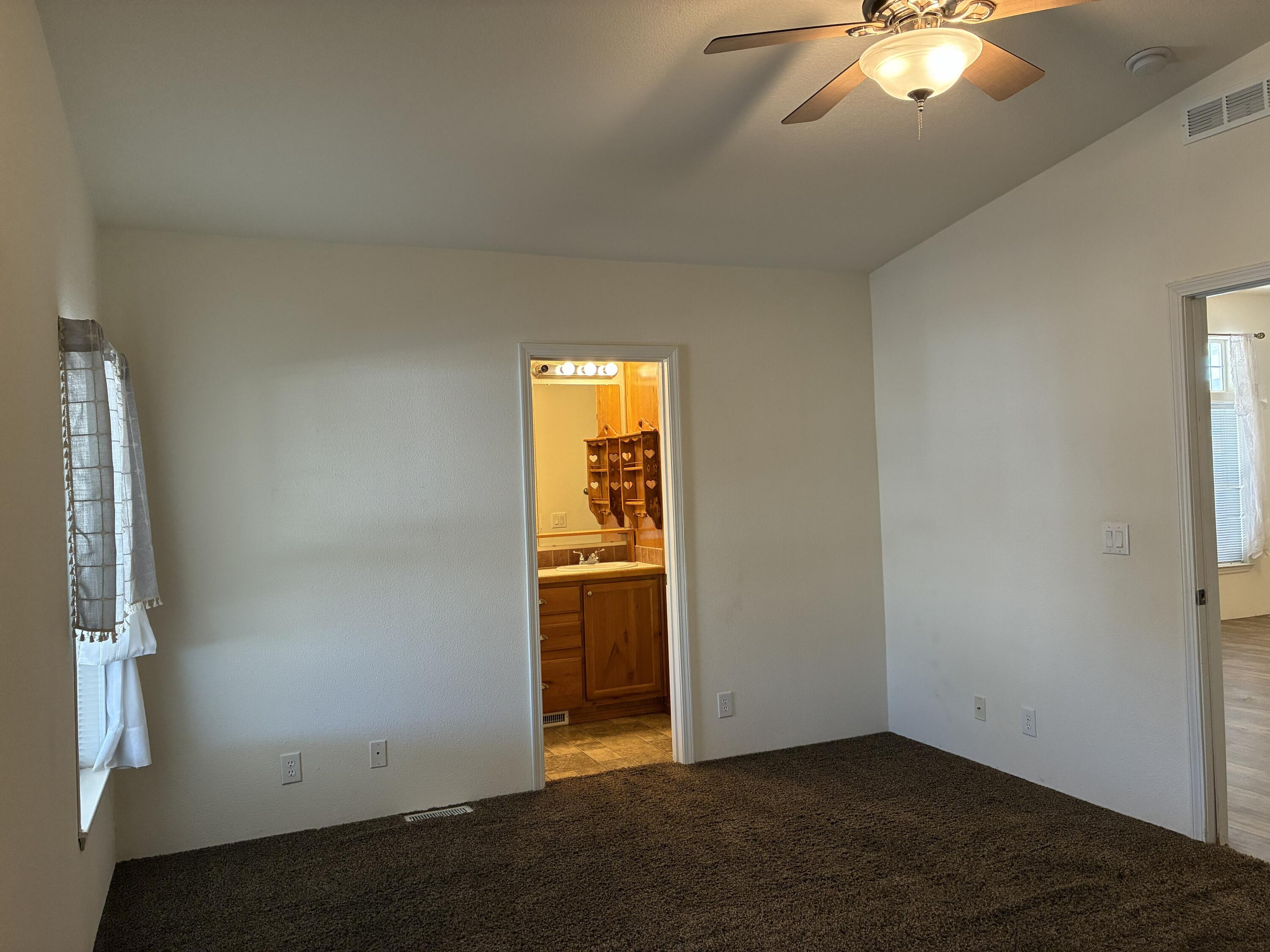 LAVA BLUFF MOBILE HOME PARK - Residential