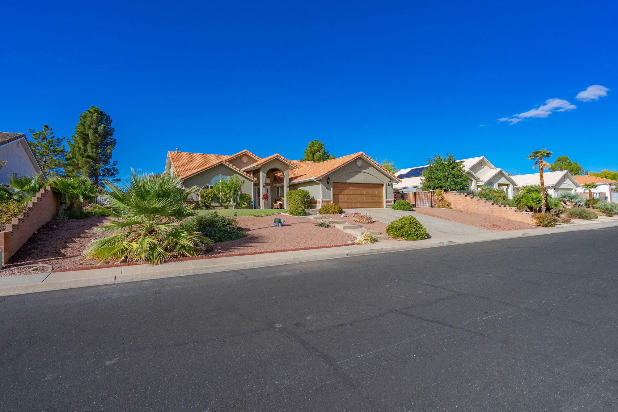 SUNSET PLATEAU - Residential