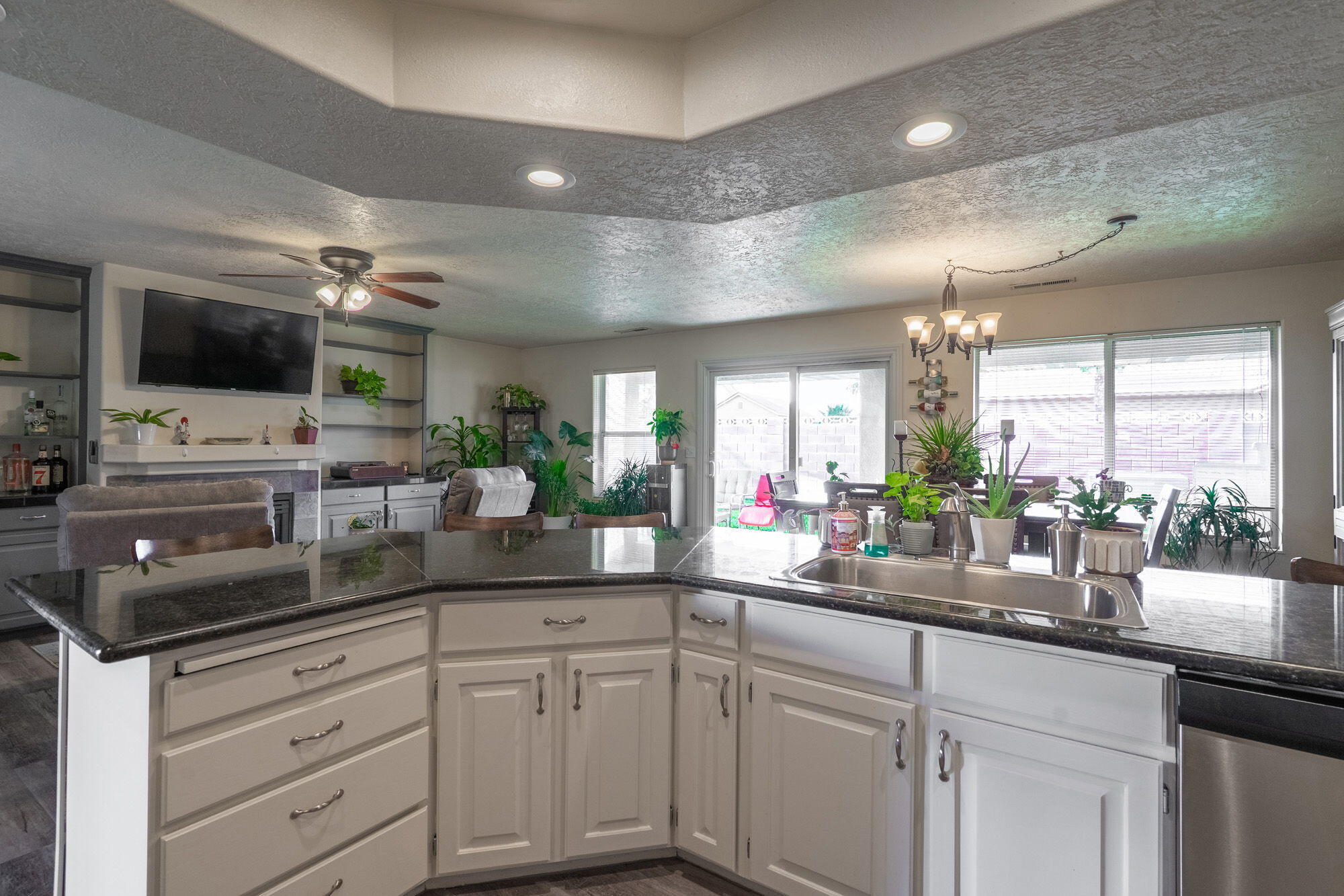 SUNSET PLATEAU - Residential