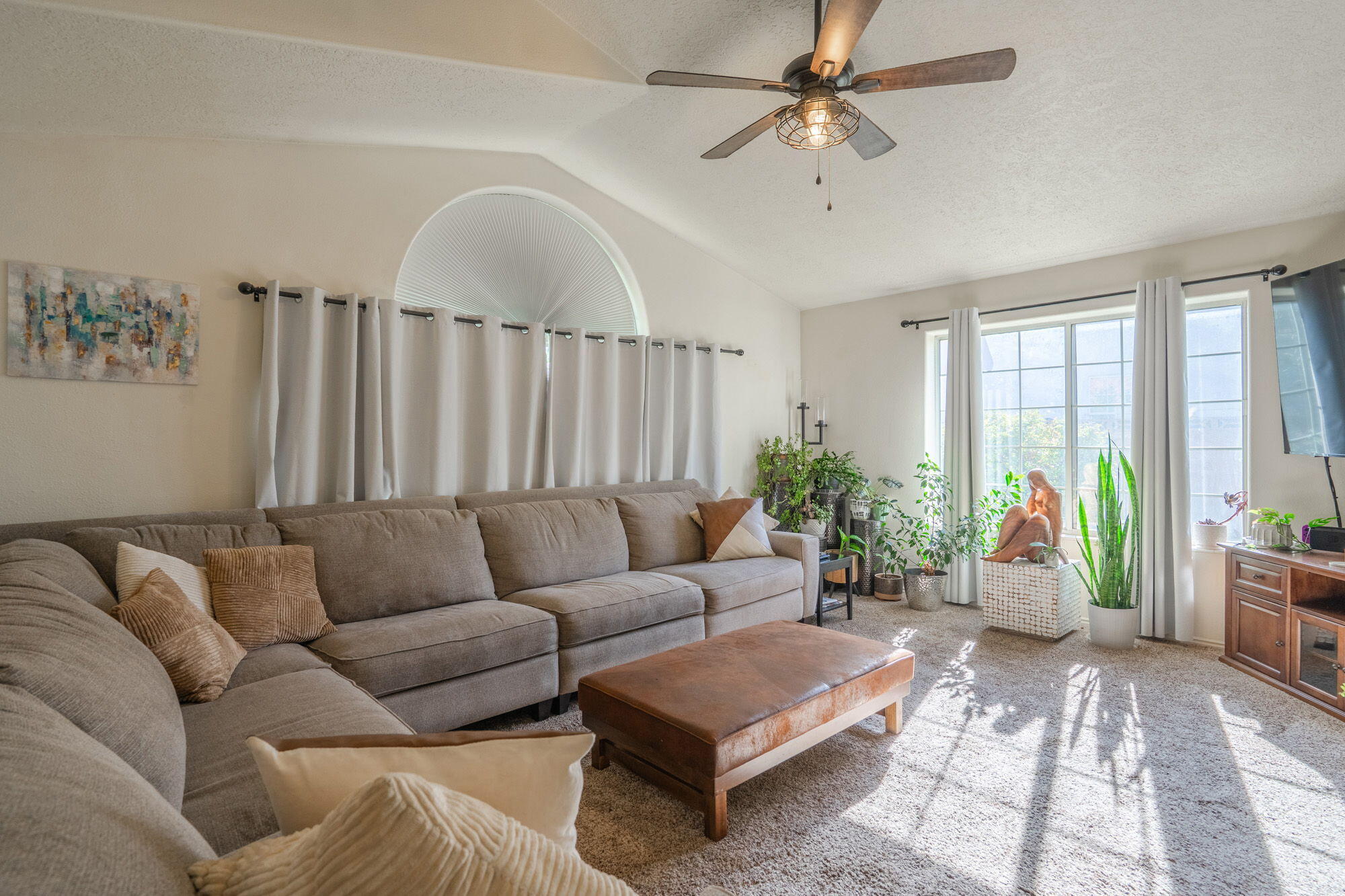 SUNSET PLATEAU - Residential