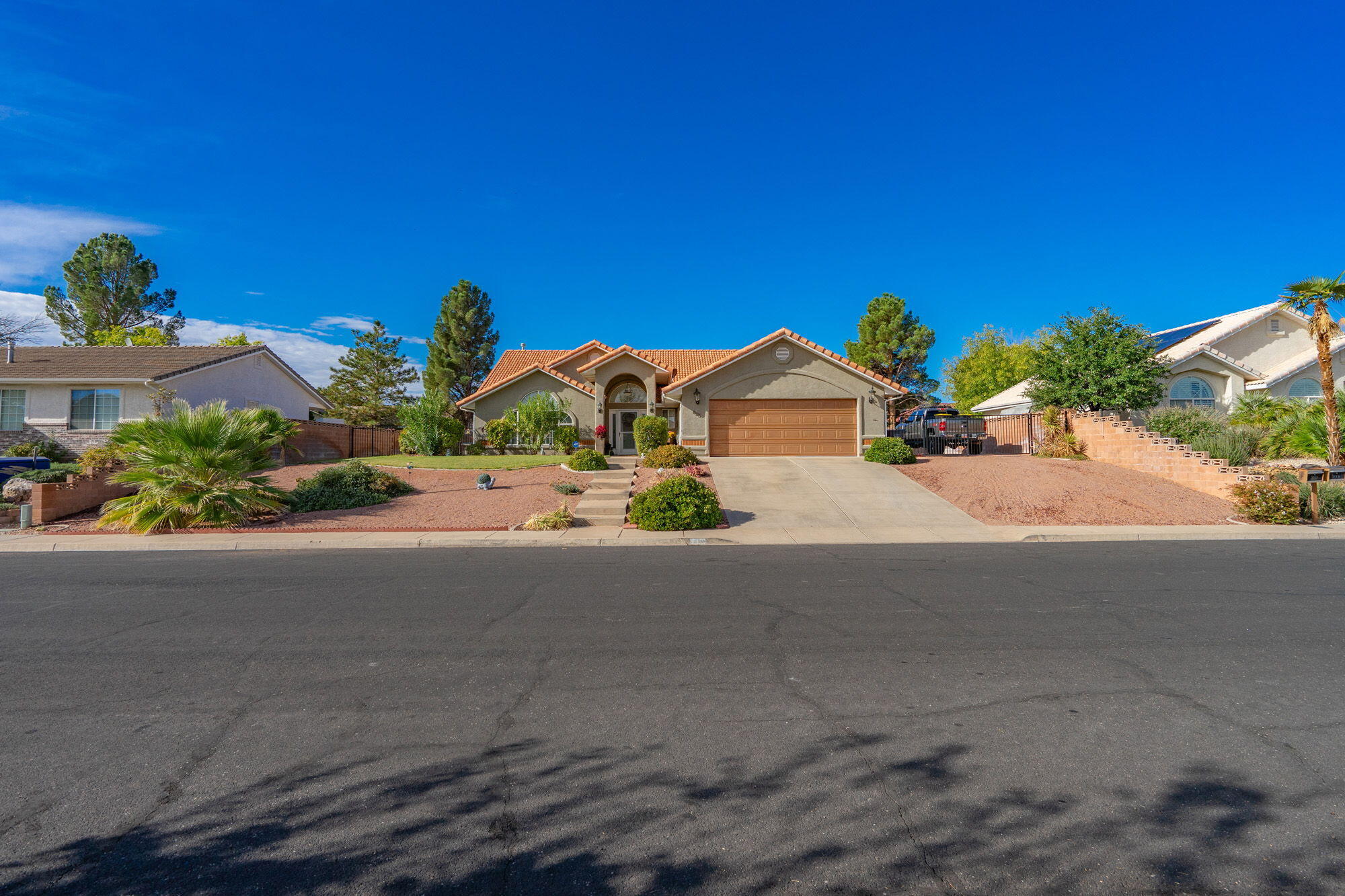 SUNSET PLATEAU - Residential