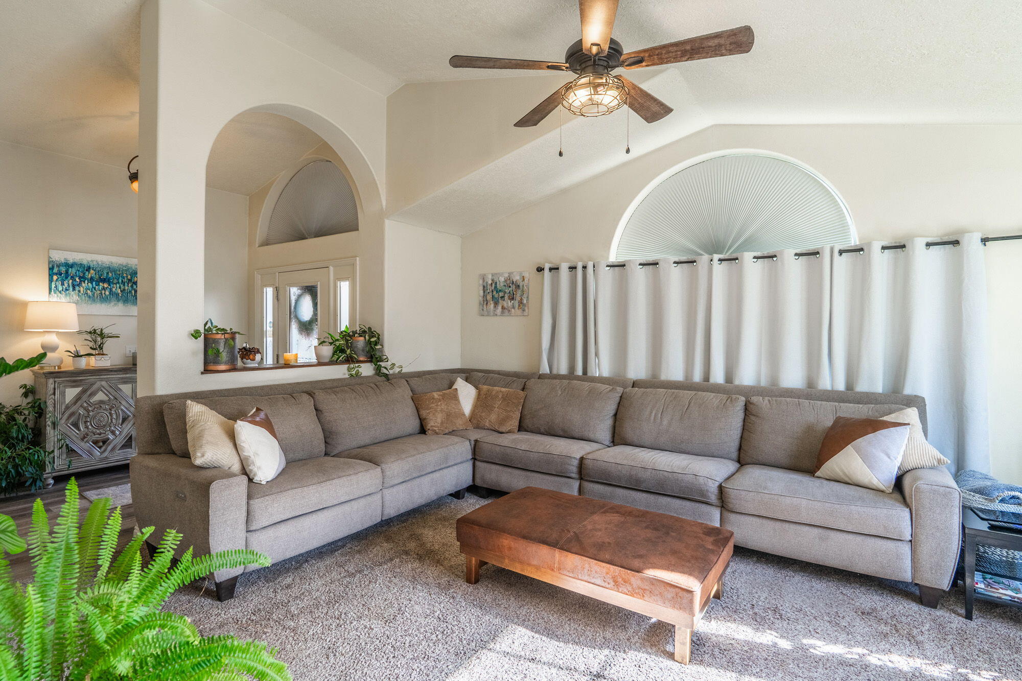 SUNSET PLATEAU - Residential