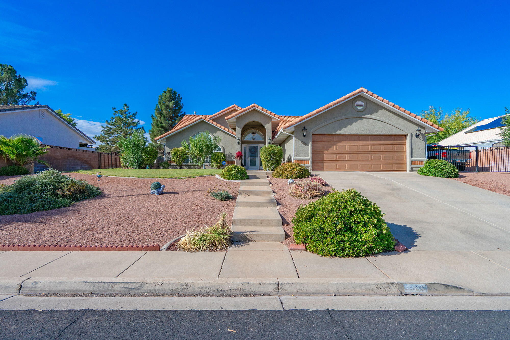 SUNSET PLATEAU - Residential