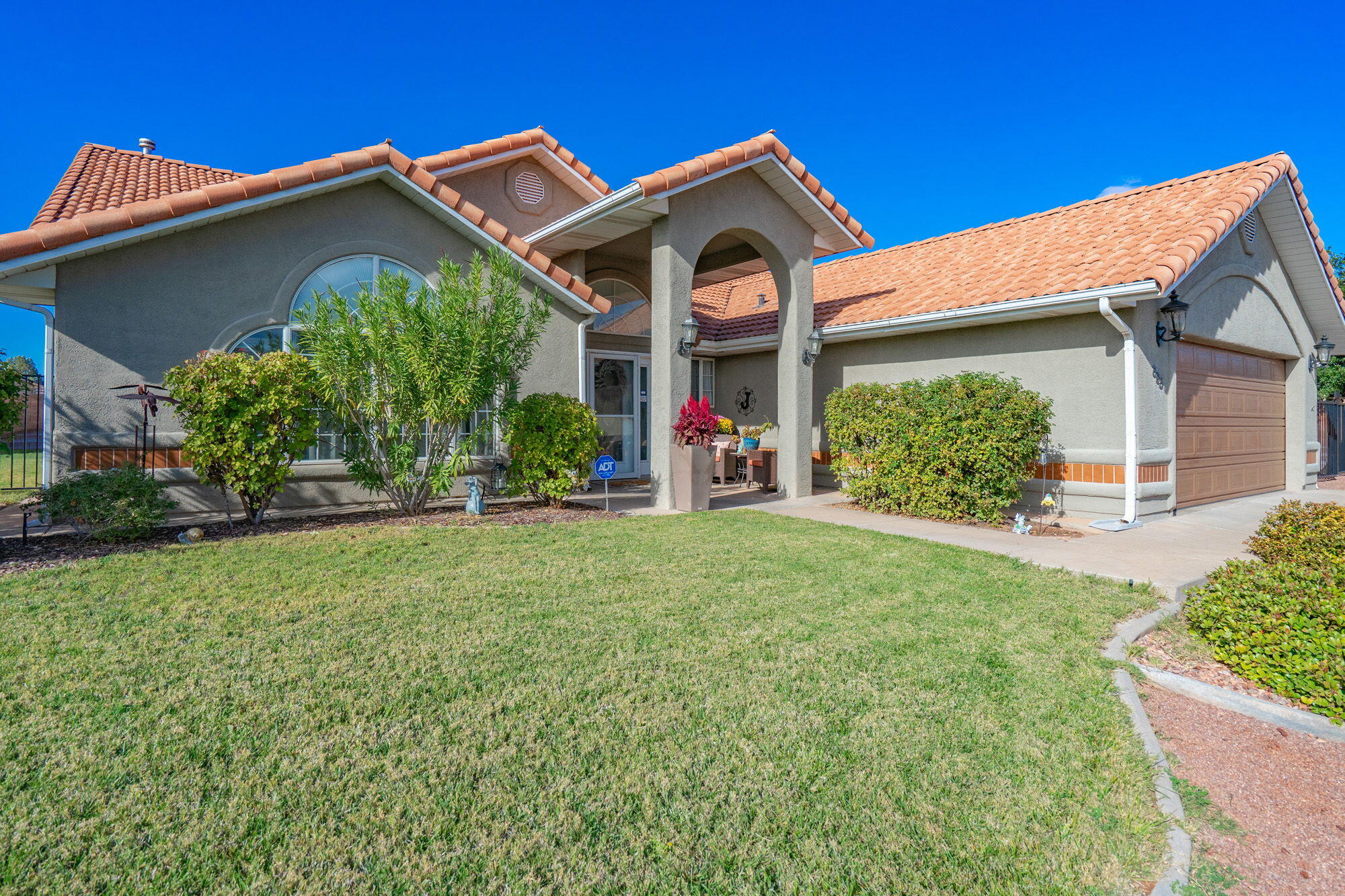 SUNSET PLATEAU - Residential