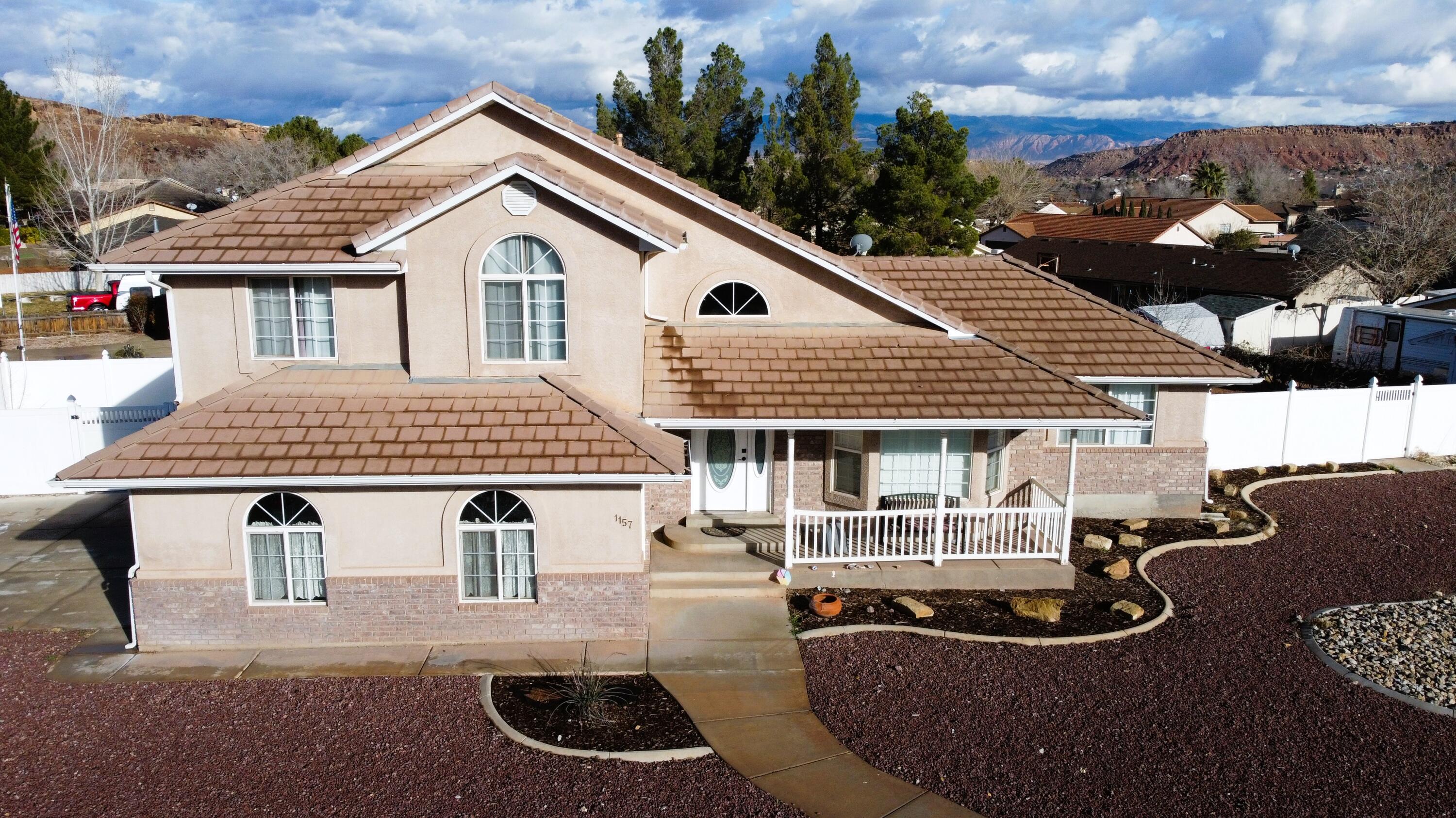 BLOOMINGTON HILLS - Residential