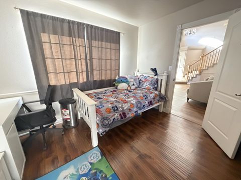 Tiny photo for 1157 E CHOKEBERRY DR, Saint George, UT 84790 (MLS # 26-267751)