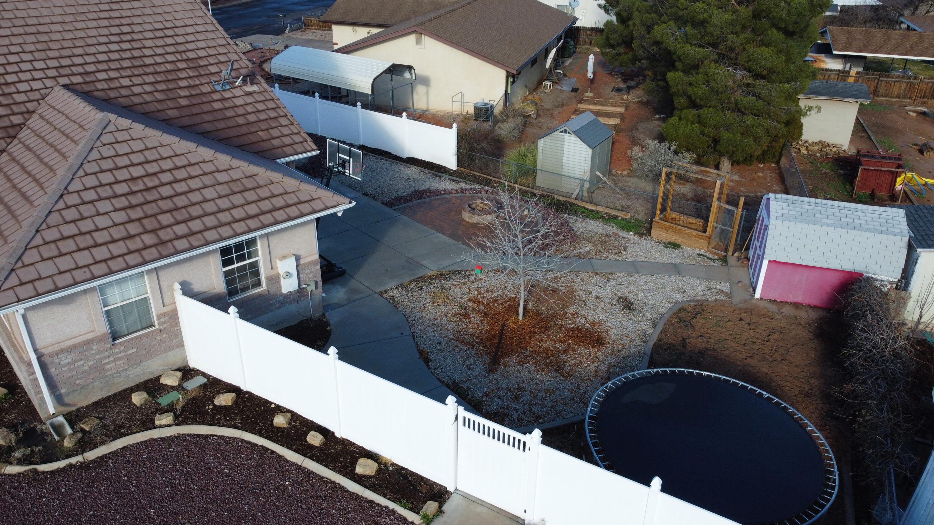 BLOOMINGTON HILLS - Residential