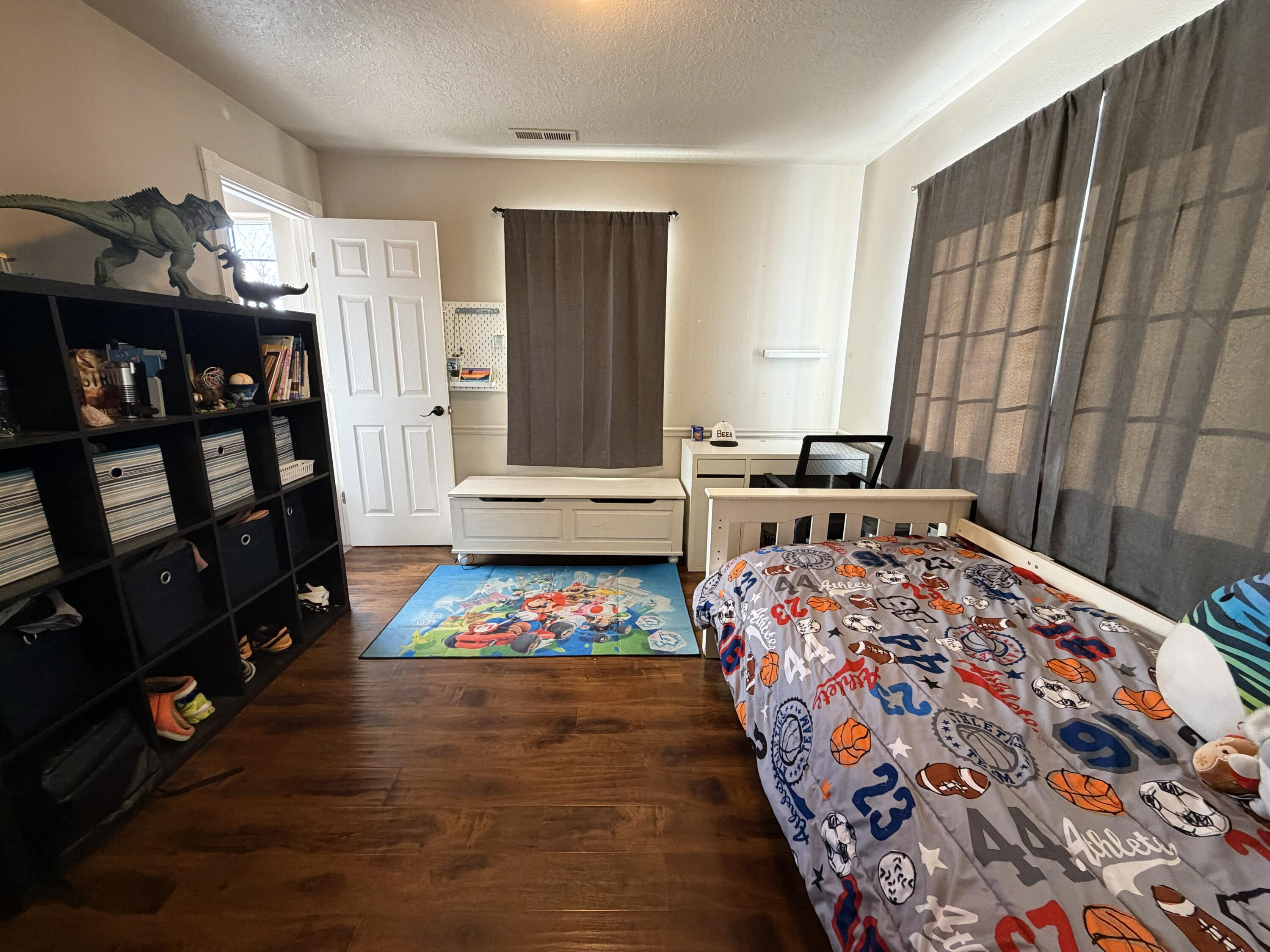 BLOOMINGTON HILLS - Residential